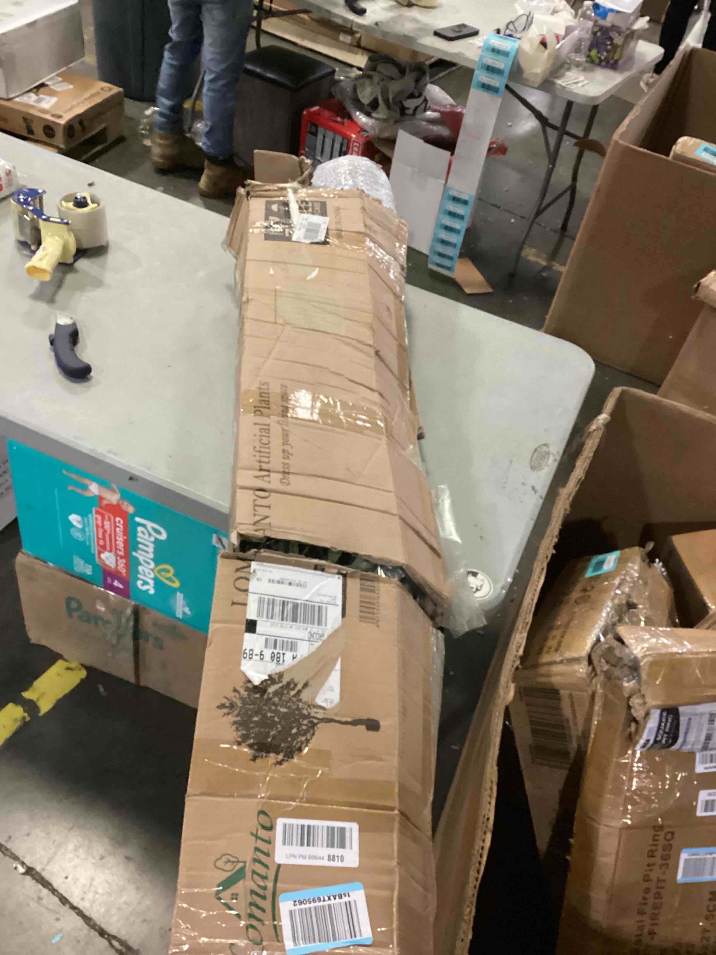 https://s3.amazonaws.com/lotting-images-prod/bidfta/BLU6845698_1729336823096.jpeg