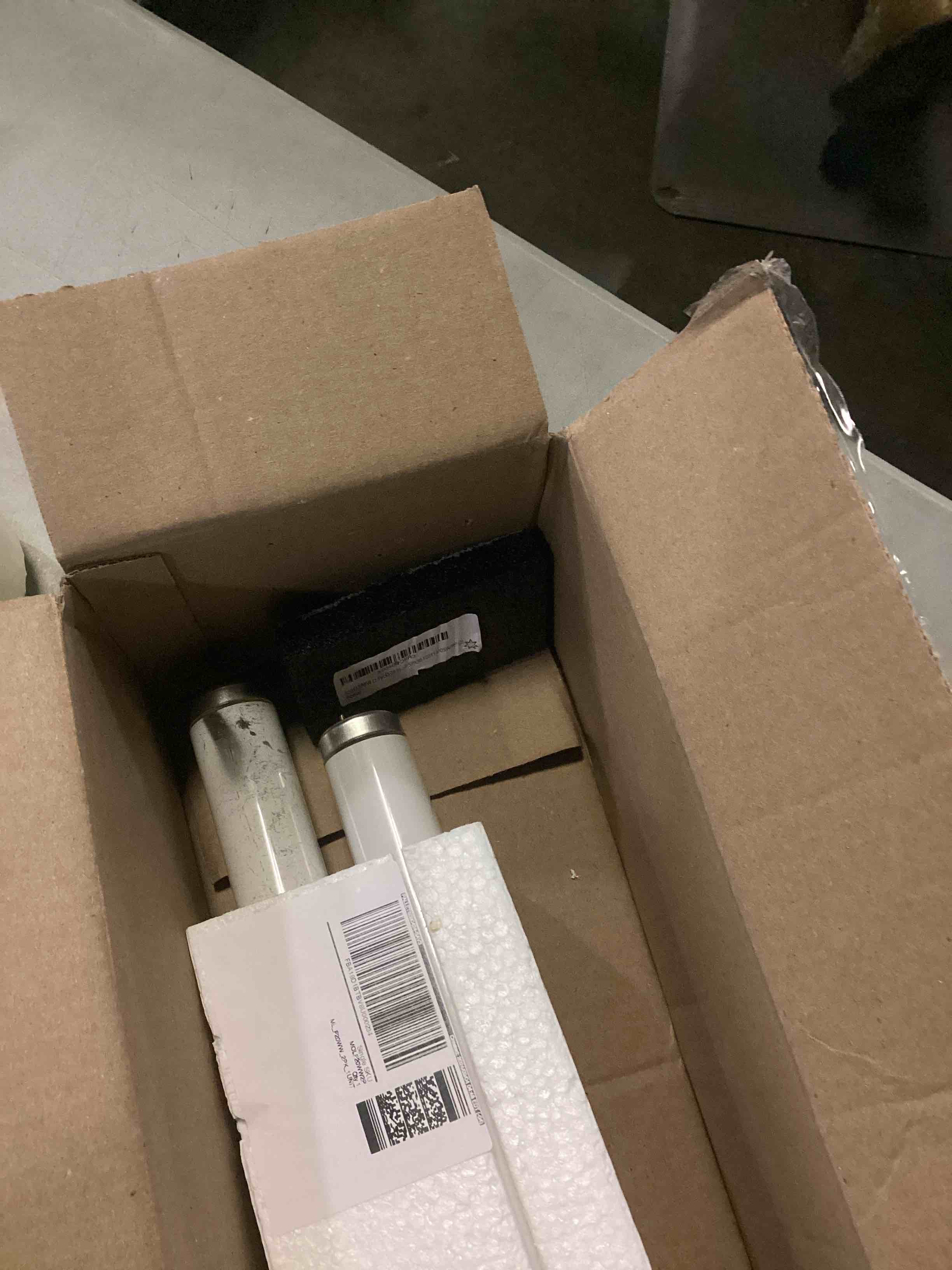 https://s3.amazonaws.com/lotting-images-prod/bidfta/BLU6845739_1729359581782.jpeg