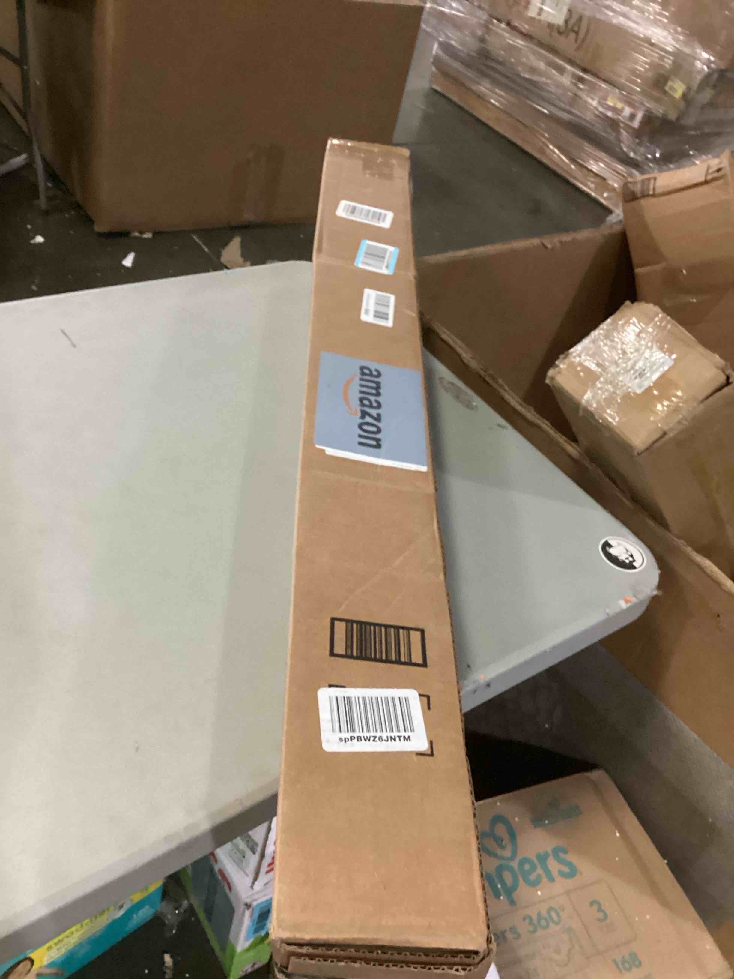 https://s3.amazonaws.com/lotting-images-prod/bidfta/BLU6845864_1729610303373.jpeg