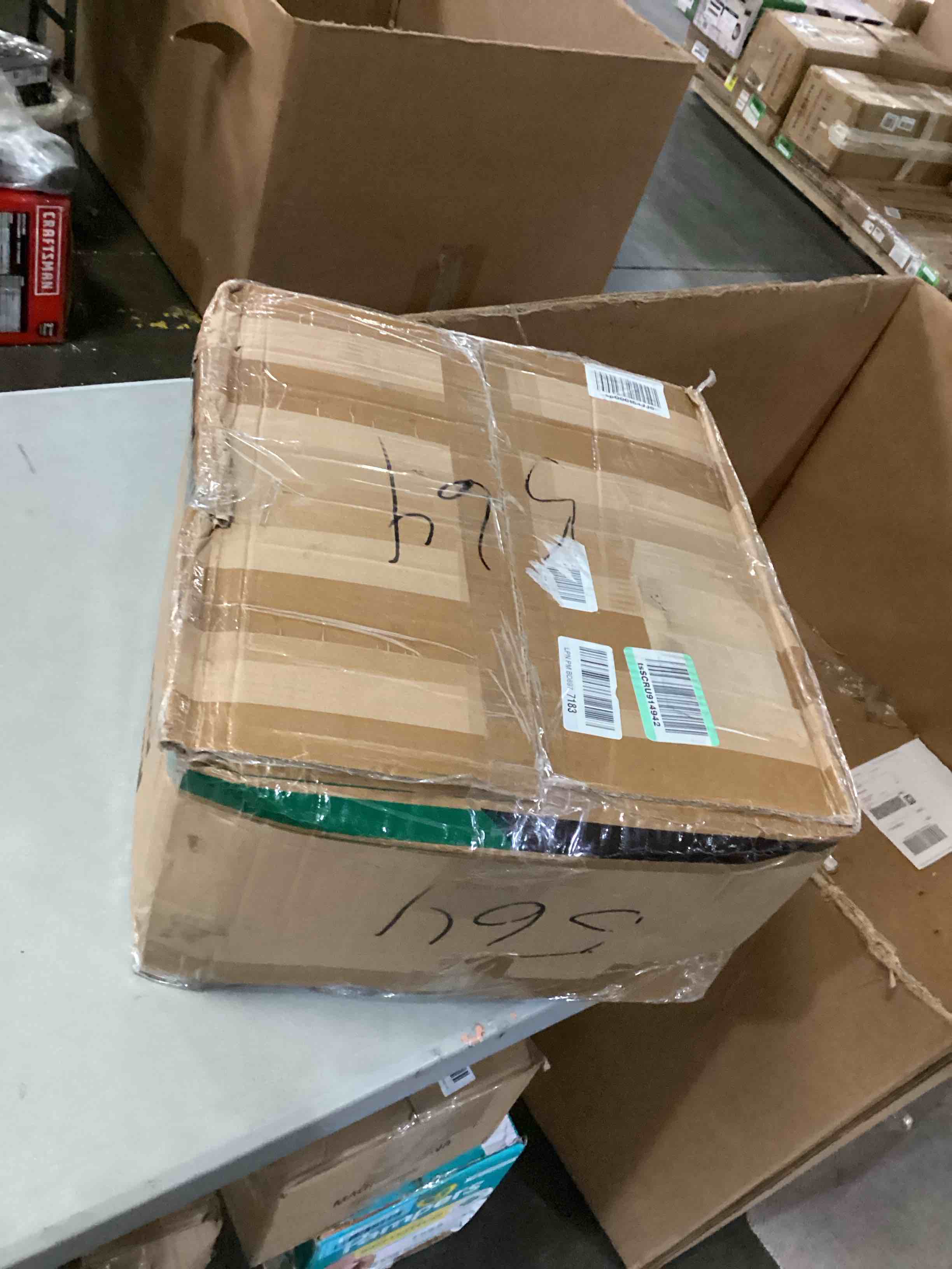 https://s3.amazonaws.com/lotting-images-prod/bidfta/BLU6846255_1730140550222.jpeg