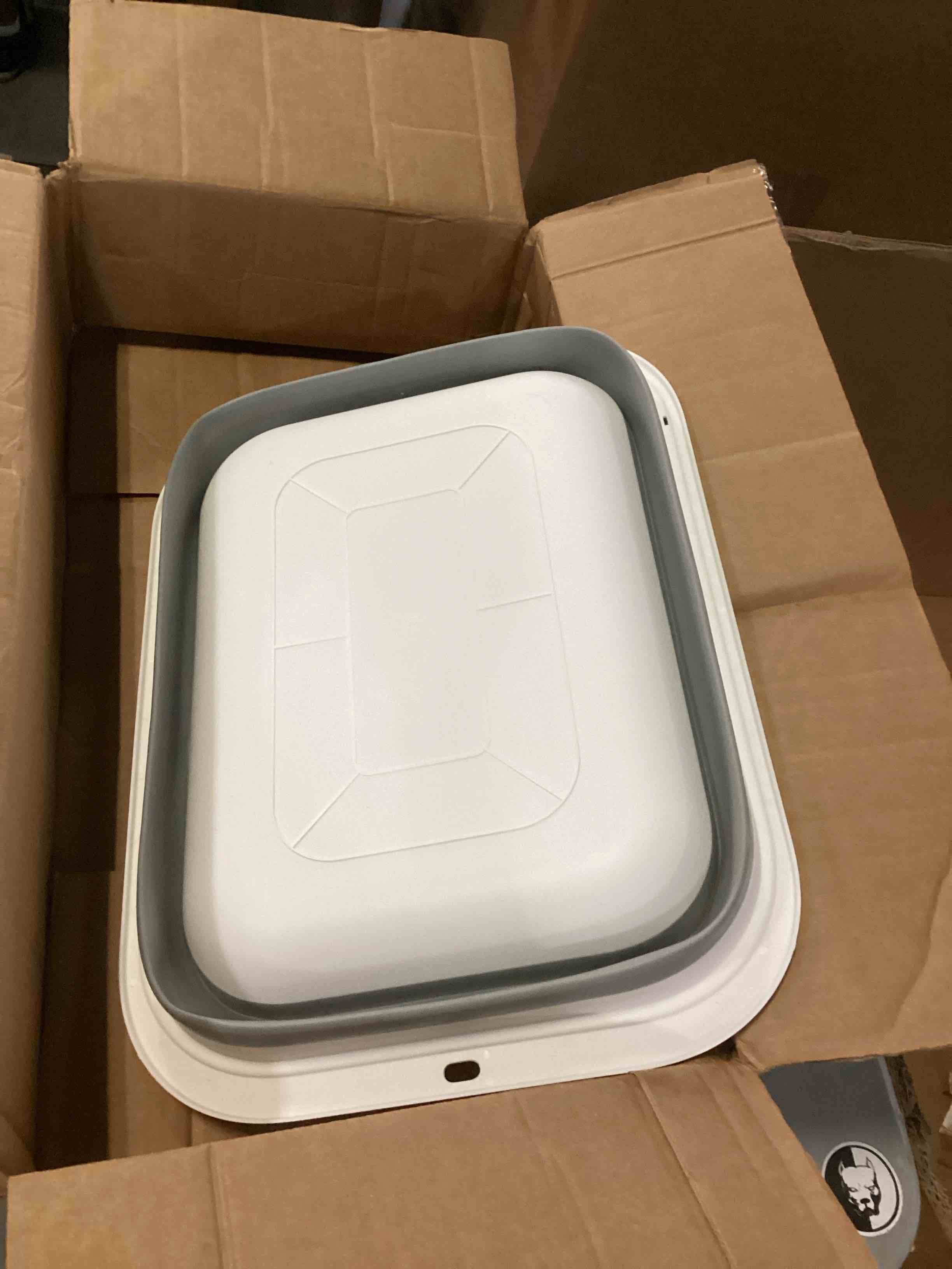 https://s3.amazonaws.com/lotting-images-prod/bidfta/BLU6846269_1730200316280.jpeg