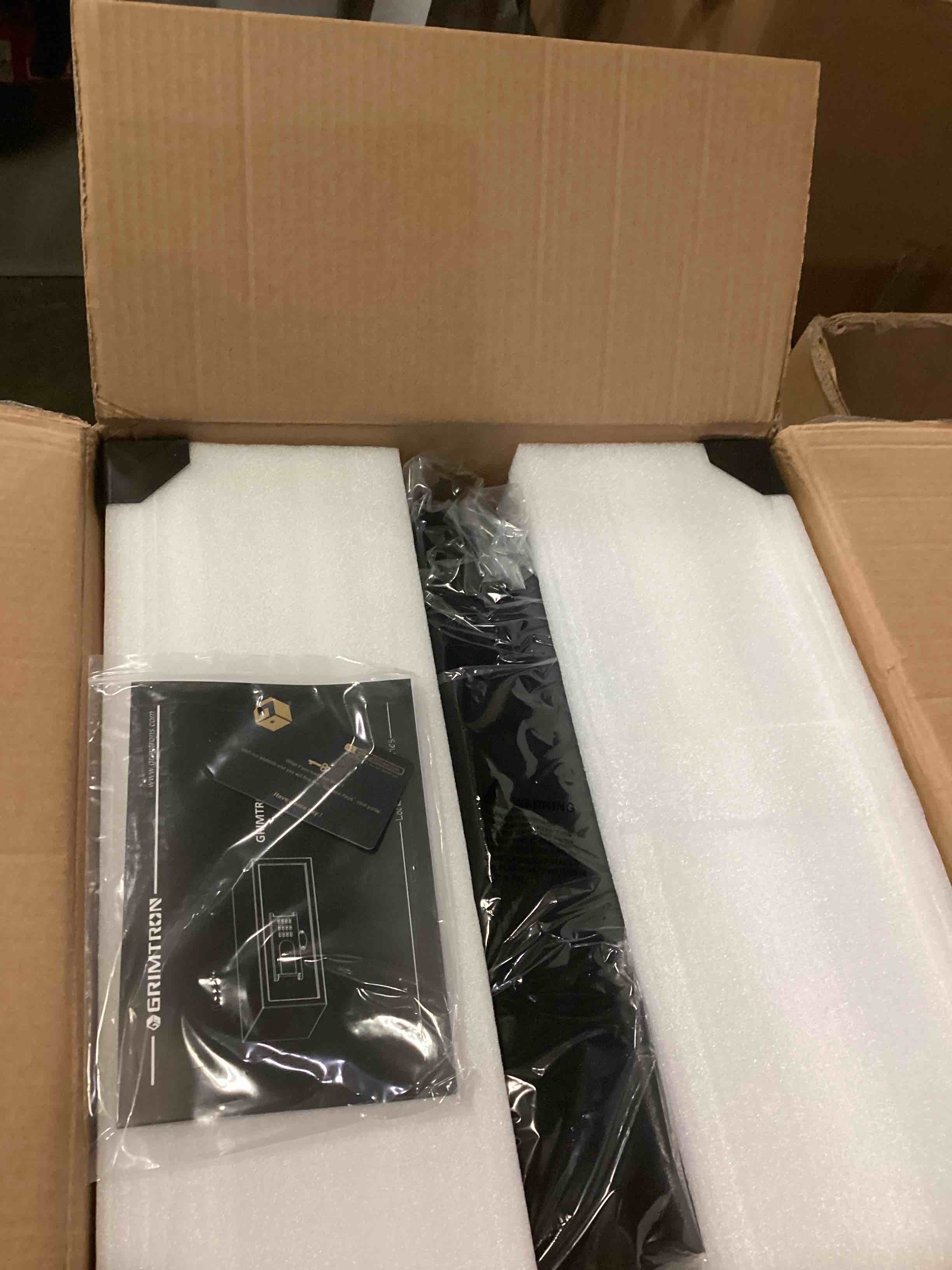 https://s3.amazonaws.com/lotting-images-prod/bidfta/BLU6846279_1730201836519.jpeg