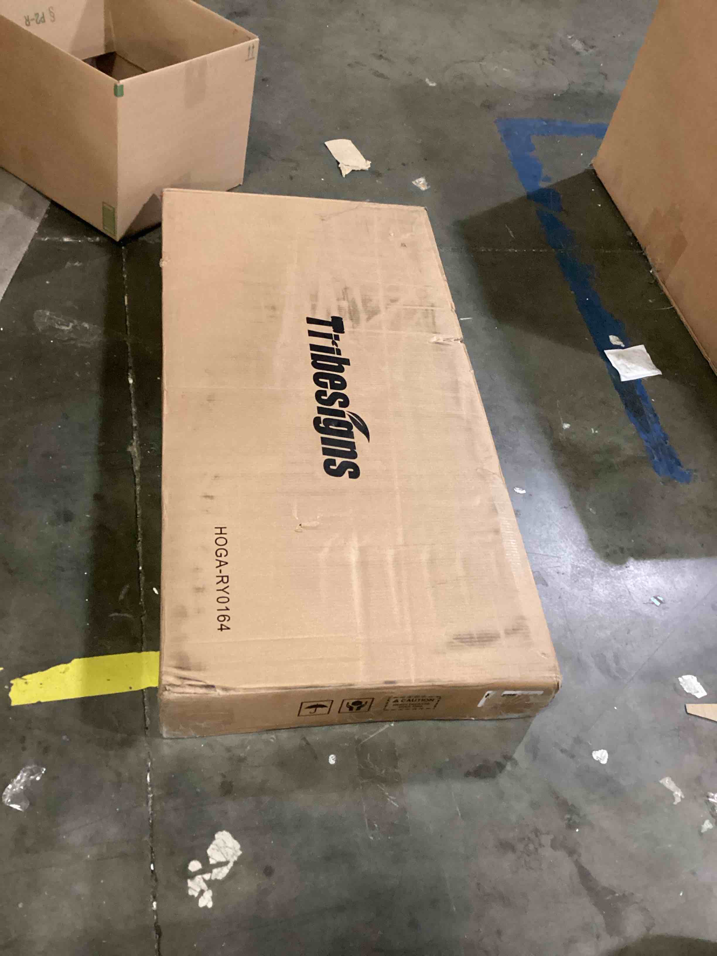 https://s3.amazonaws.com/lotting-images-prod/bidfta/BLU6846427_1730290819294.jpeg