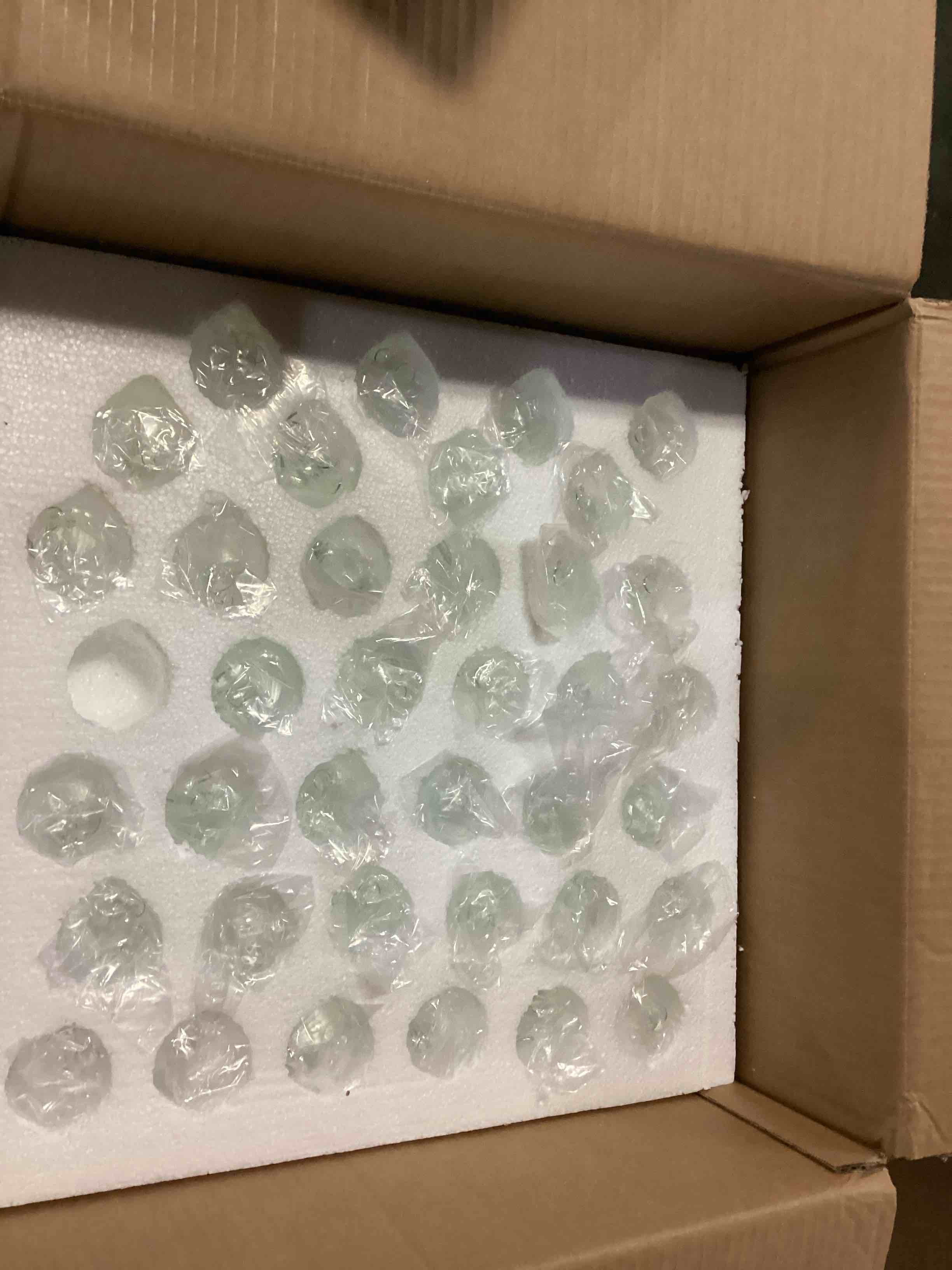 https://s3.amazonaws.com/lotting-images-prod/bidfta/BLU6846438_1730294944980.jpeg