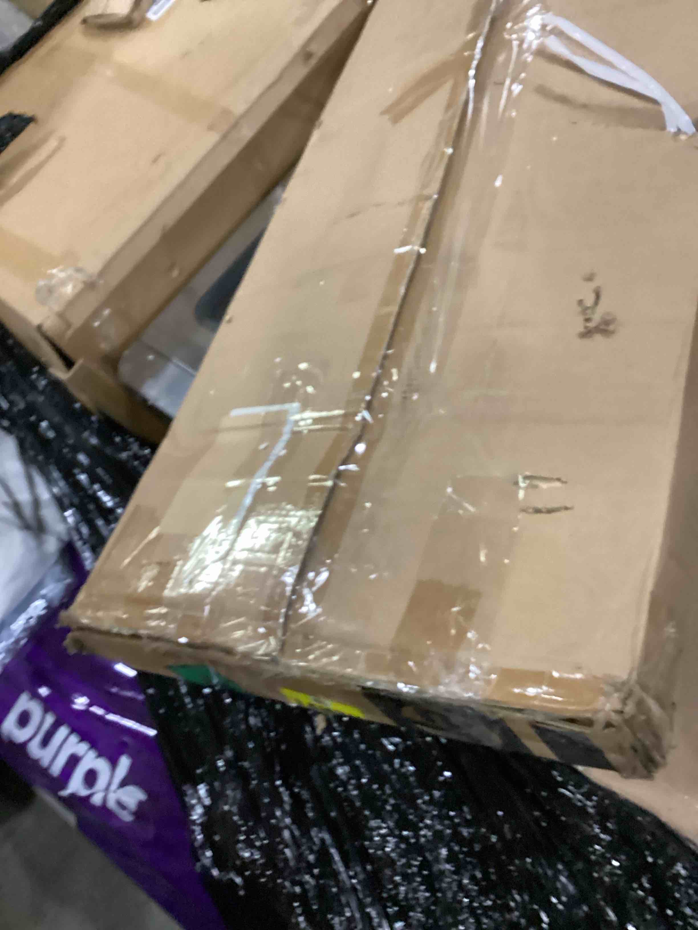 https://s3.amazonaws.com/lotting-images-prod/bidfta/BLU6846471_1727873854118.jpeg