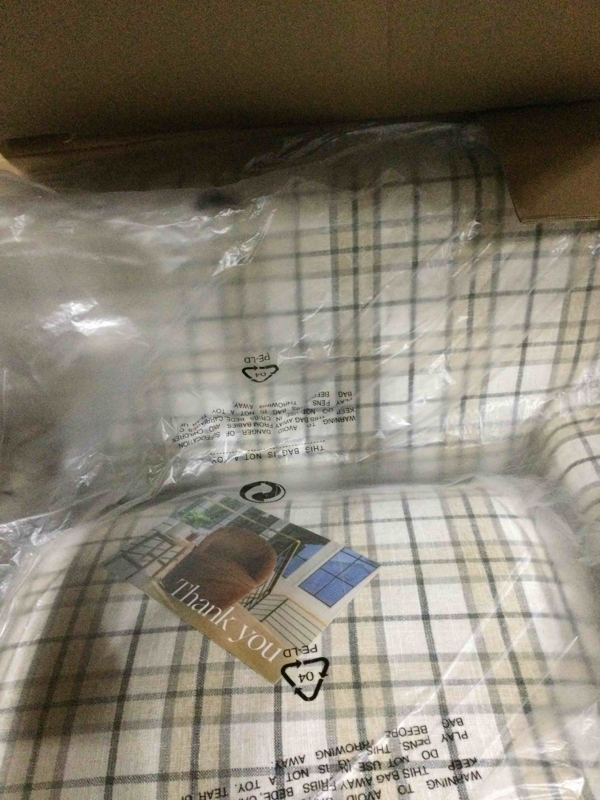 https://s3.amazonaws.com/lotting-images-prod/bidfta/BLU6847002_1728571005662.jpeg