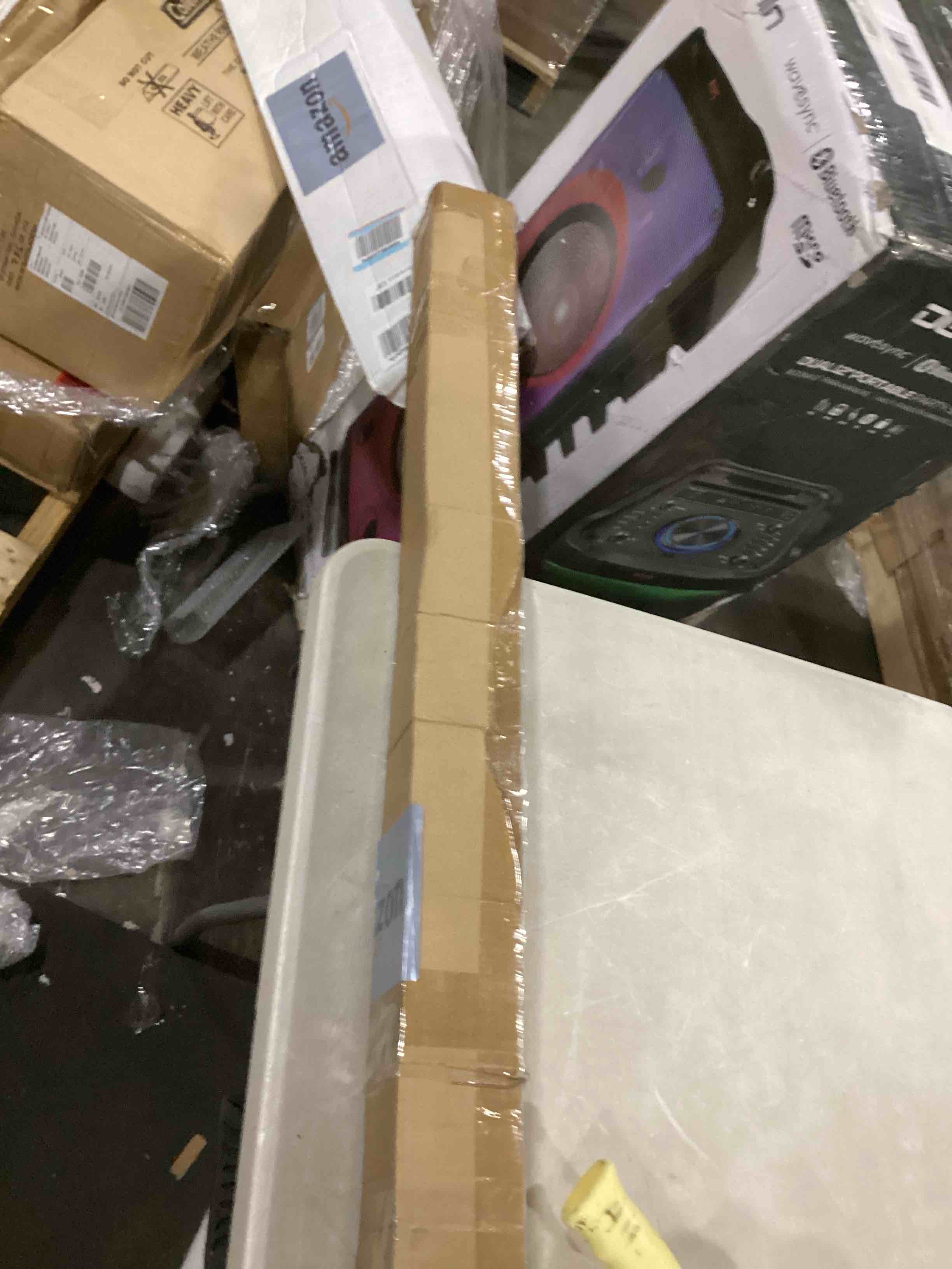 https://s3.amazonaws.com/lotting-images-prod/bidfta/BLU6847235_1728930167411.jpeg
