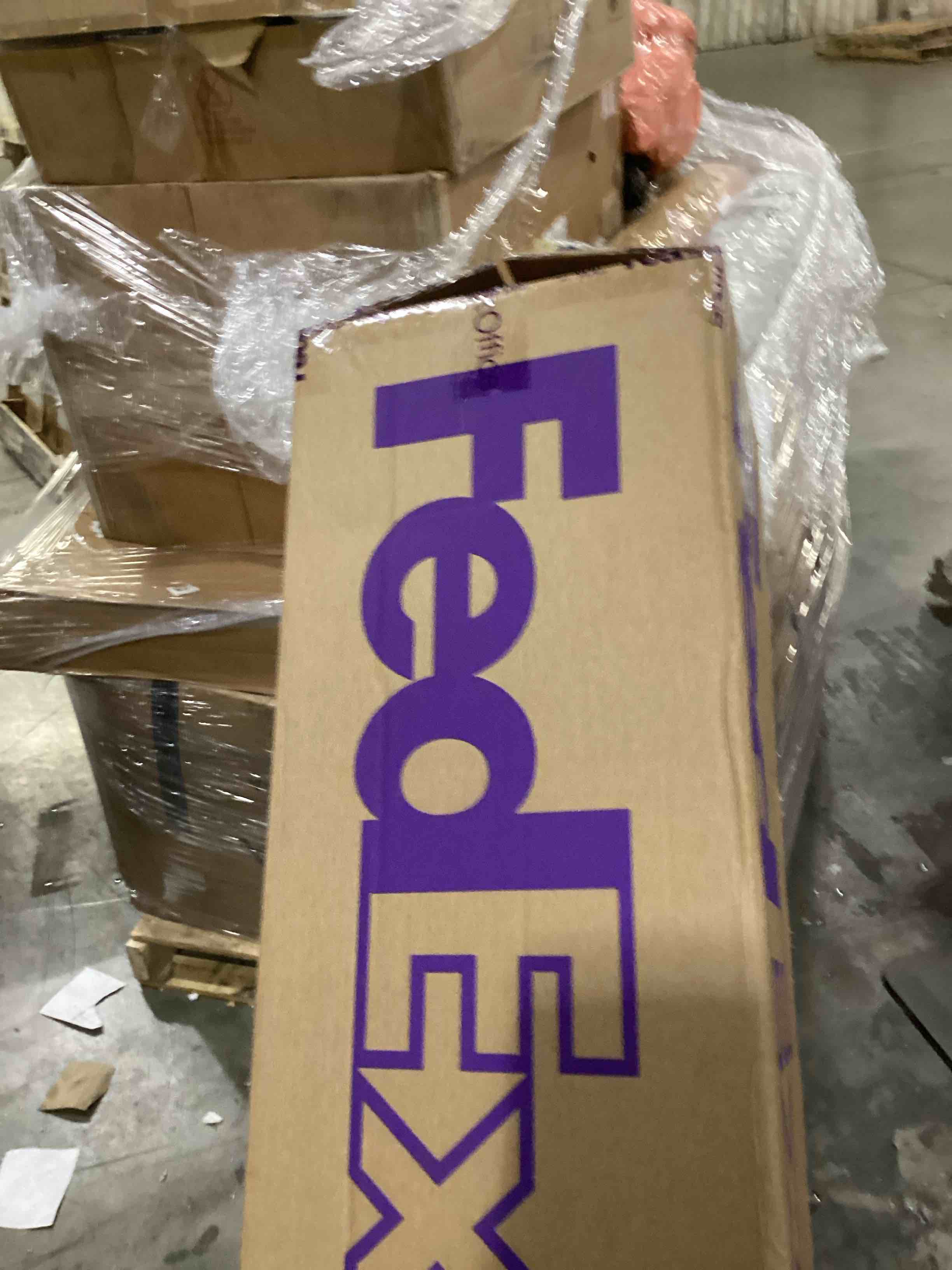 https://s3.amazonaws.com/lotting-images-prod/bidfta/BLU6847348_1729013769250.jpeg