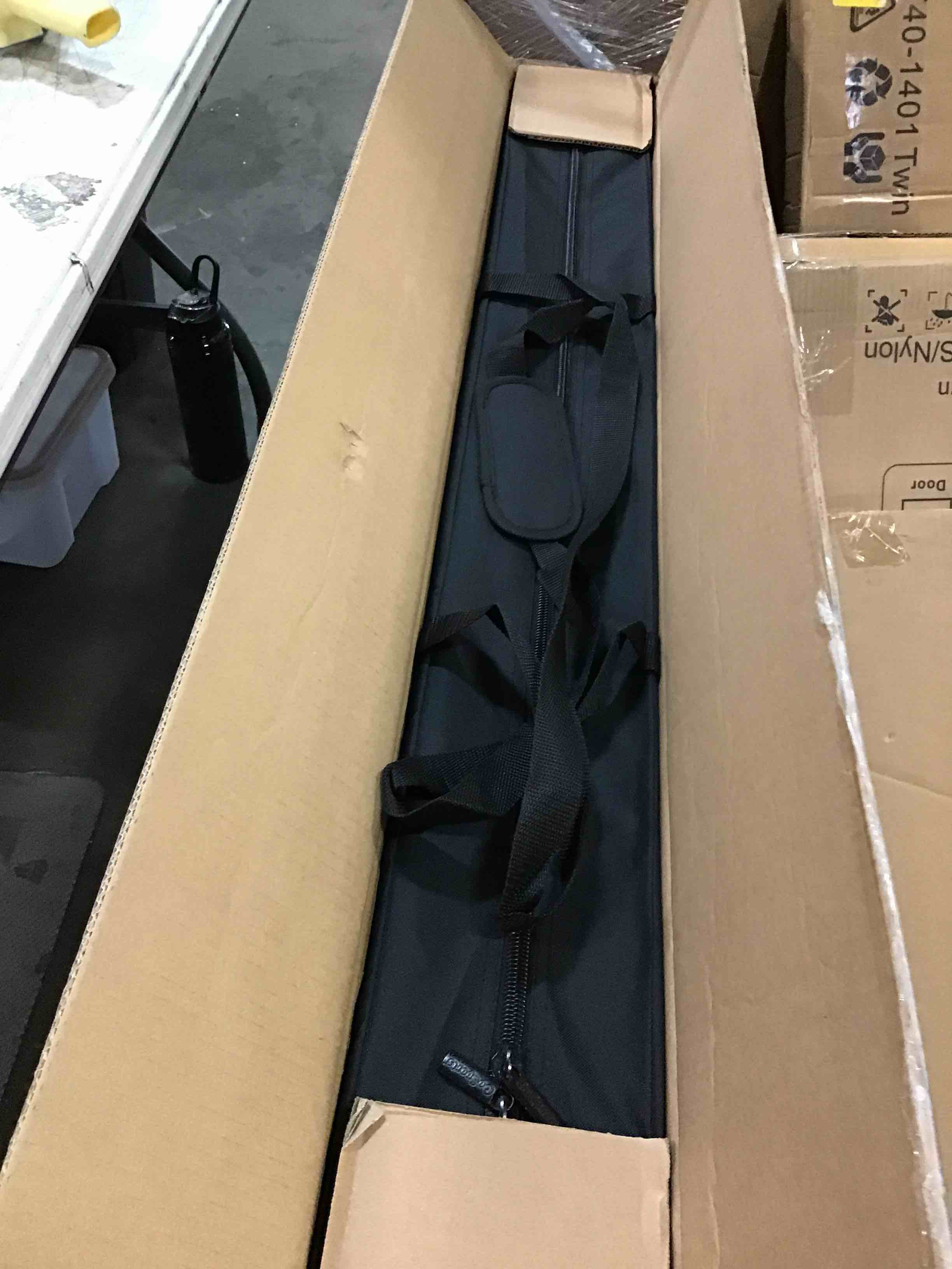 https://s3.amazonaws.com/lotting-images-prod/bidfta/BLU6849835_1721855426278.jpeg