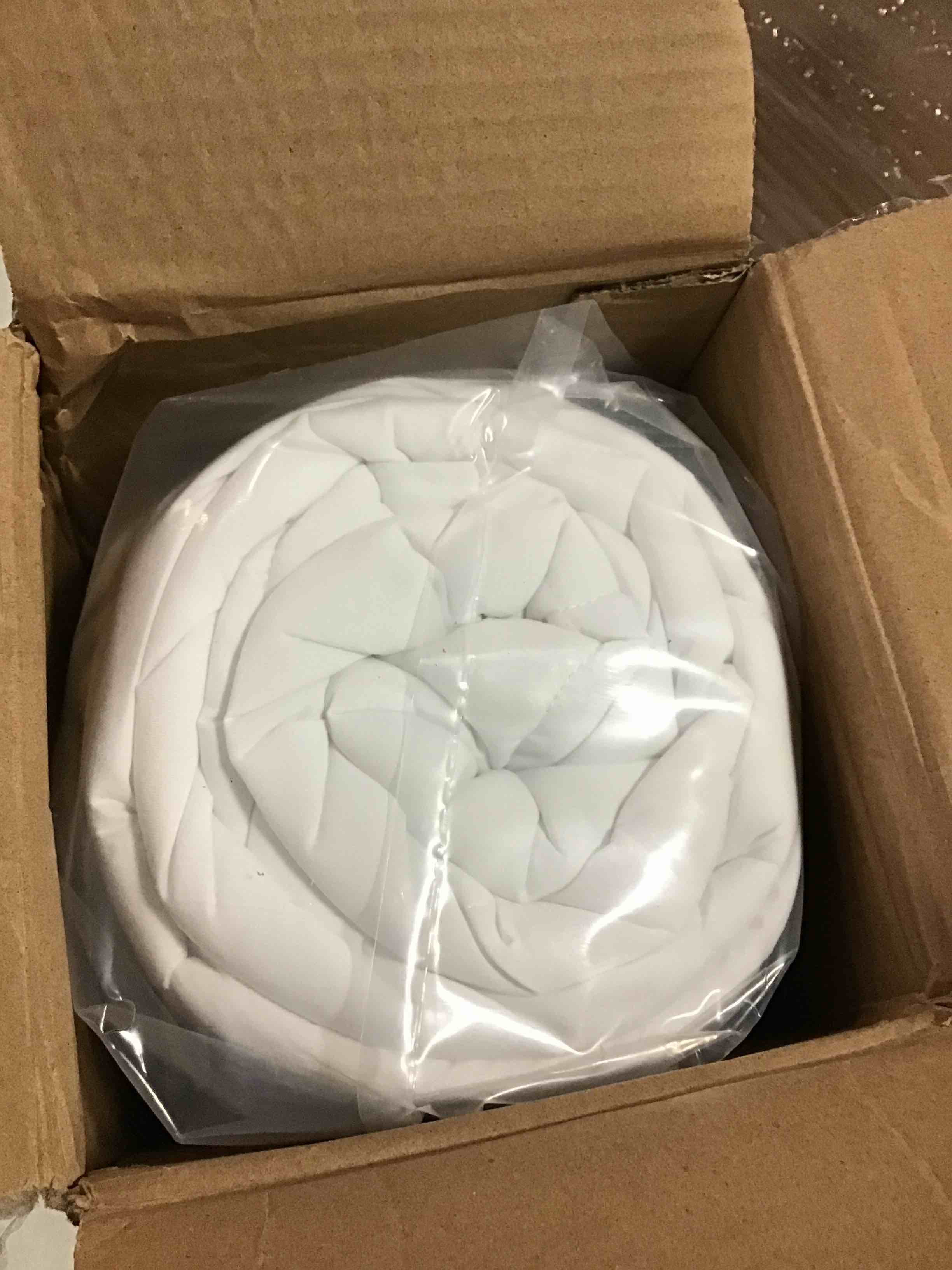 https://s3.amazonaws.com/lotting-images-prod/bidfta/BLU6850403_1722047969952.jpeg