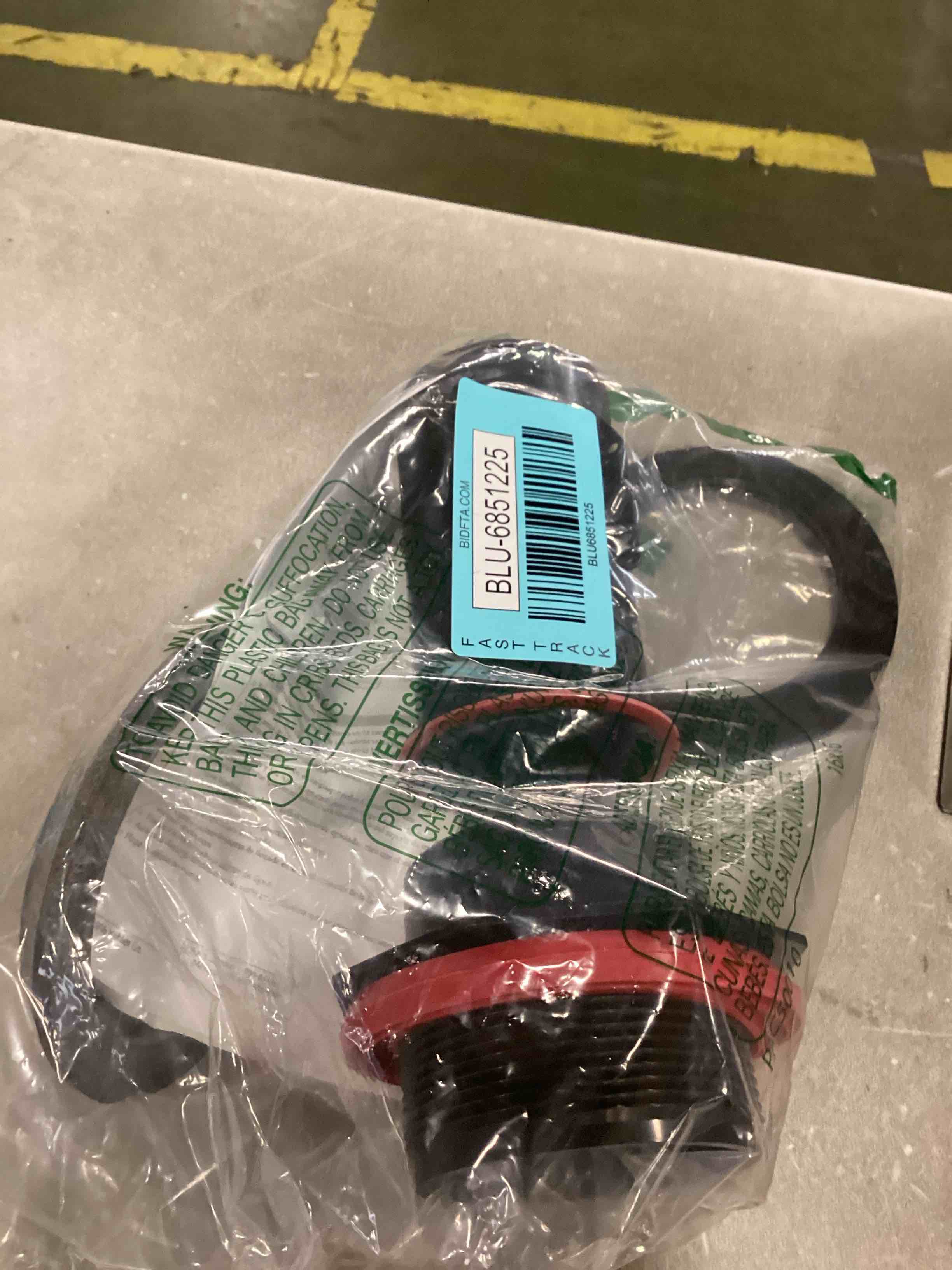 https://s3.amazonaws.com/lotting-images-prod/bidfta/BLU6851225_1721992798031.jpeg