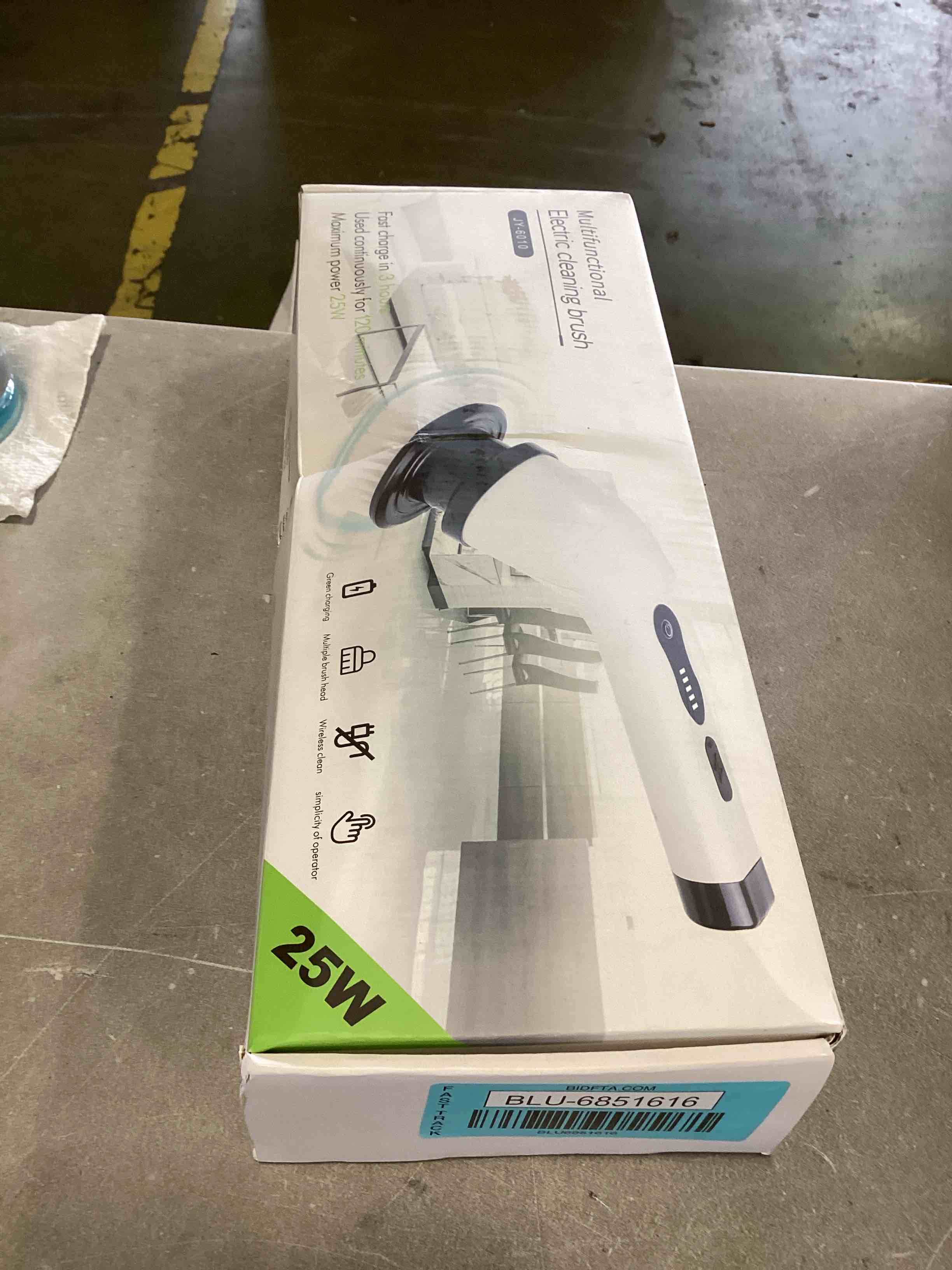 https://s3.amazonaws.com/lotting-images-prod/bidfta/BLU6851616_1722272043973.jpeg