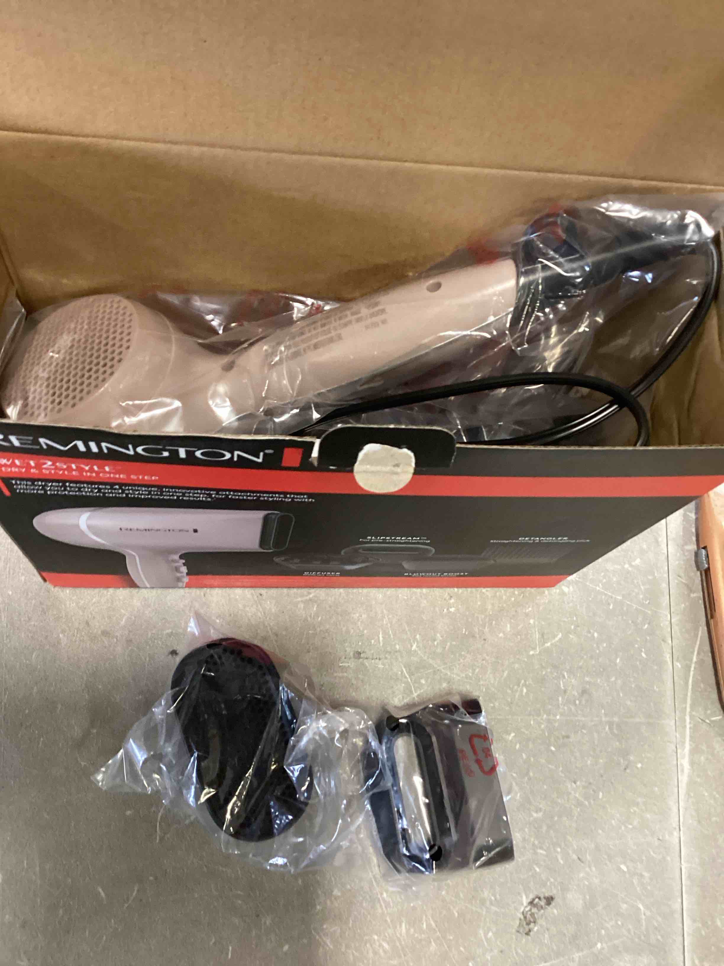 https://s3.amazonaws.com/lotting-images-prod/bidfta/BLU6851891_1722366434055.jpeg