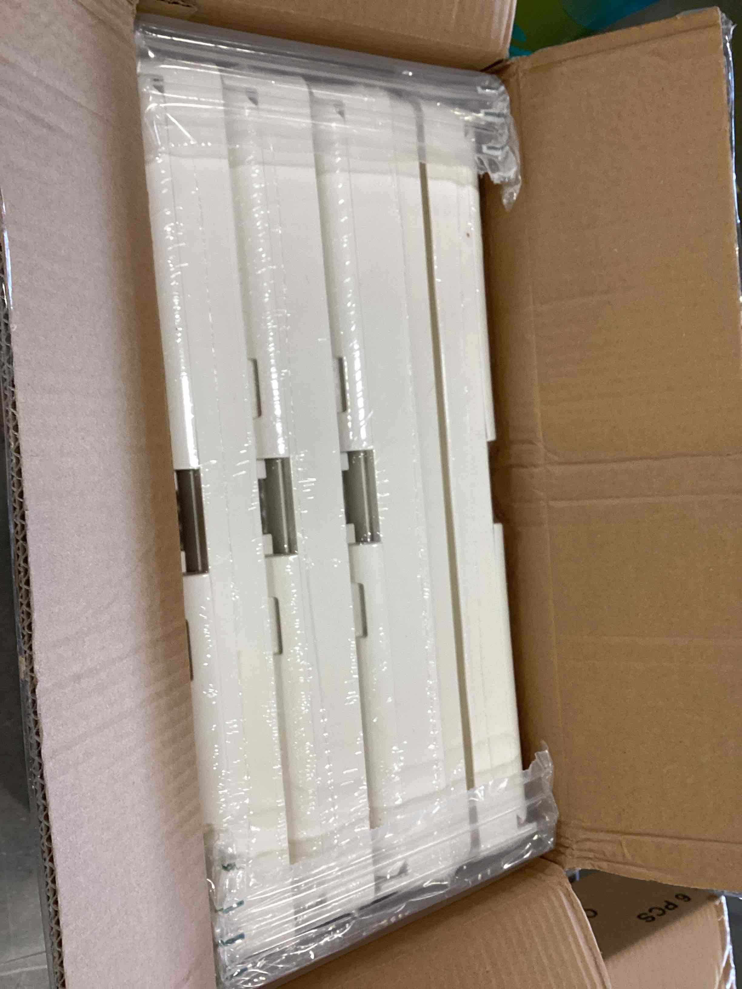 https://s3.amazonaws.com/lotting-images-prod/bidfta/BLU6851902_1722367580374.jpeg