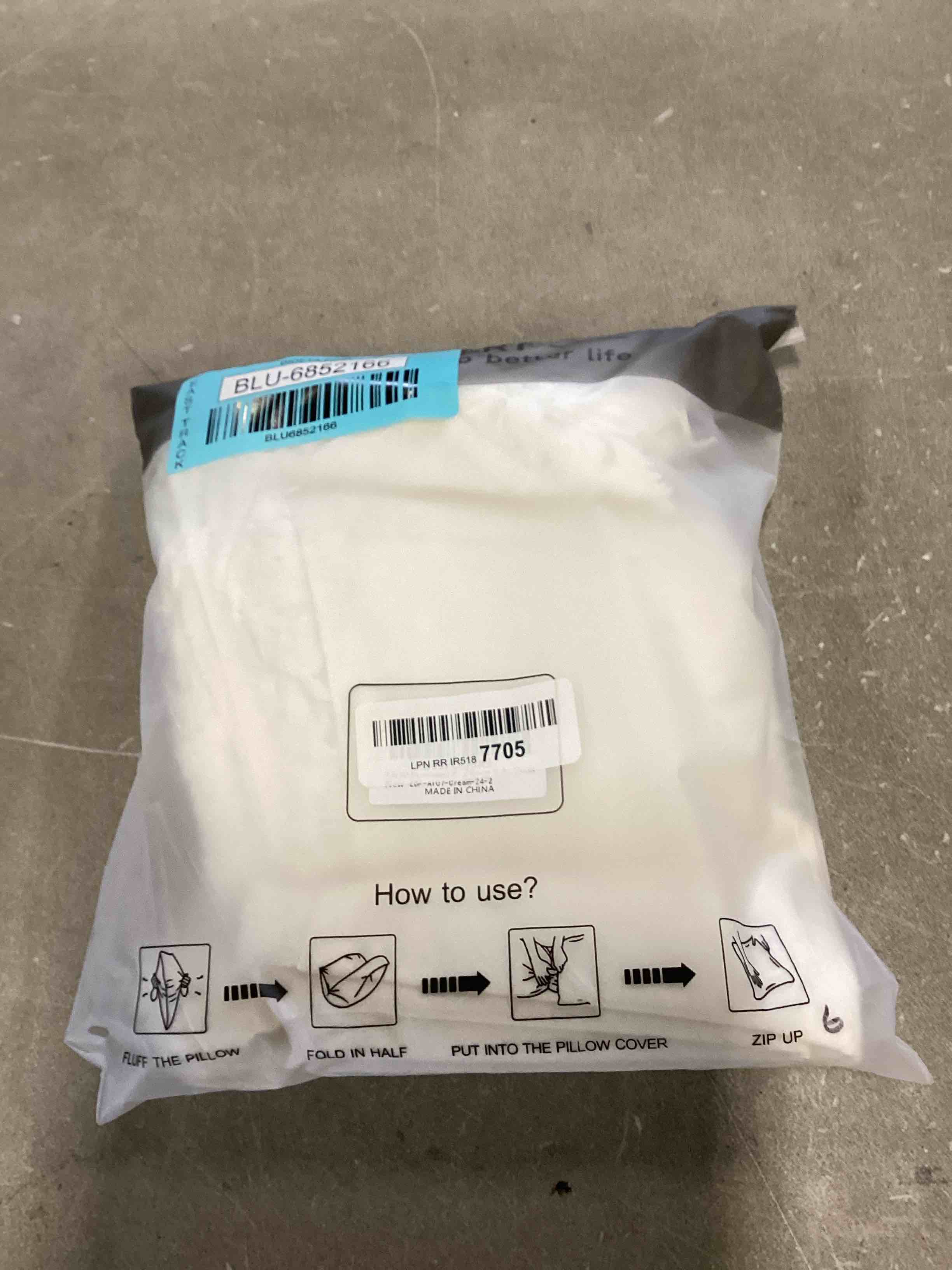 https://s3.amazonaws.com/lotting-images-prod/bidfta/BLU6852166_1722456744504.jpeg
