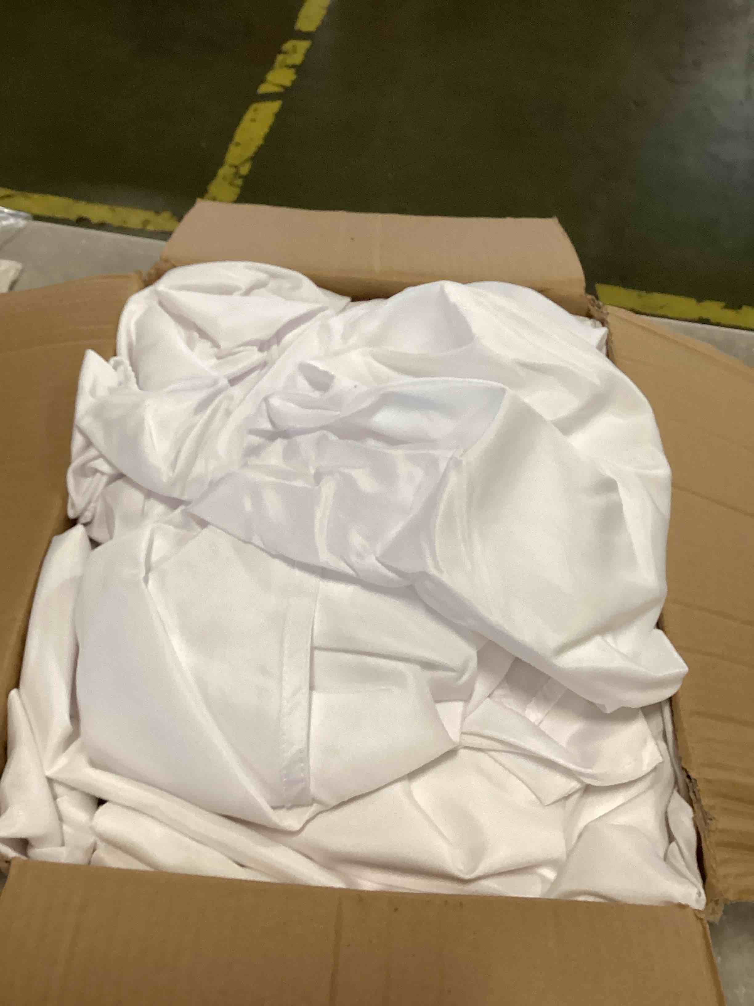 https://s3.amazonaws.com/lotting-images-prod/bidfta/BLU6852188_1722515563083.jpeg