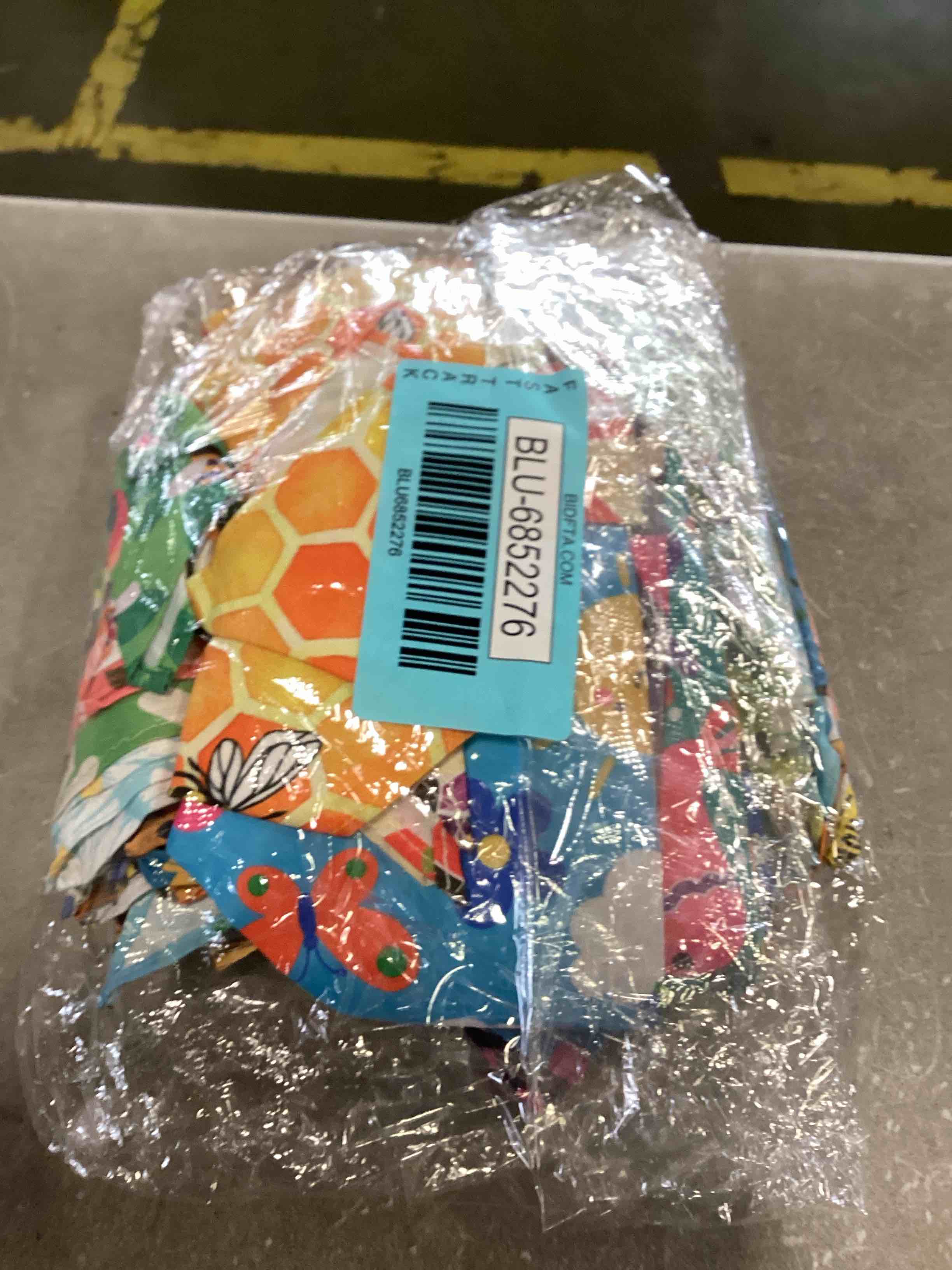 https://s3.amazonaws.com/lotting-images-prod/bidfta/BLU6852276_1722525569594.jpeg