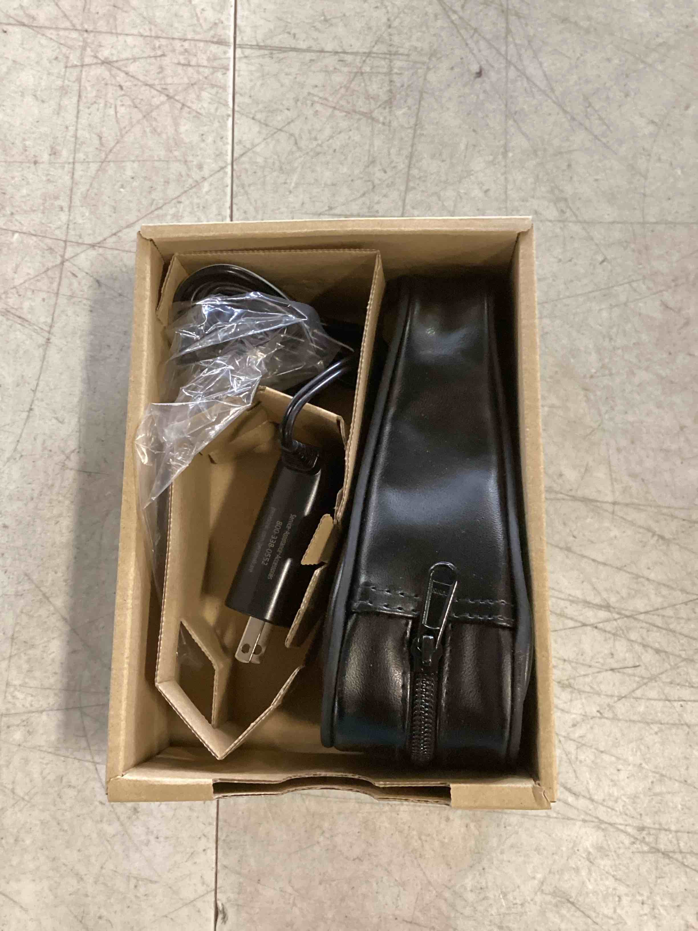 https://s3.amazonaws.com/lotting-images-prod/bidfta/BLU6852598_1721850609606.jpeg