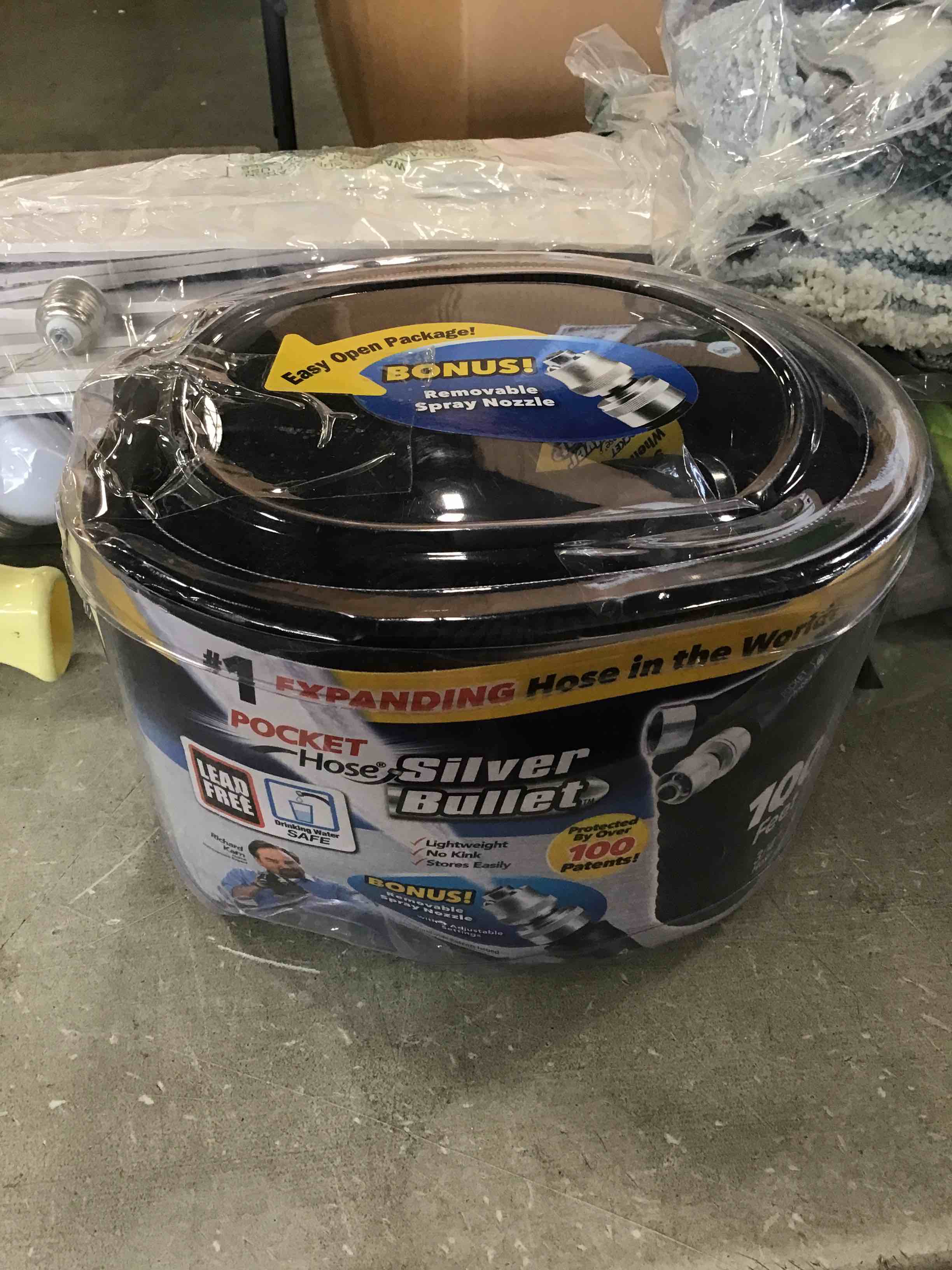 https://s3.amazonaws.com/lotting-images-prod/bidfta/BLU6852640_1721913183544.jpeg