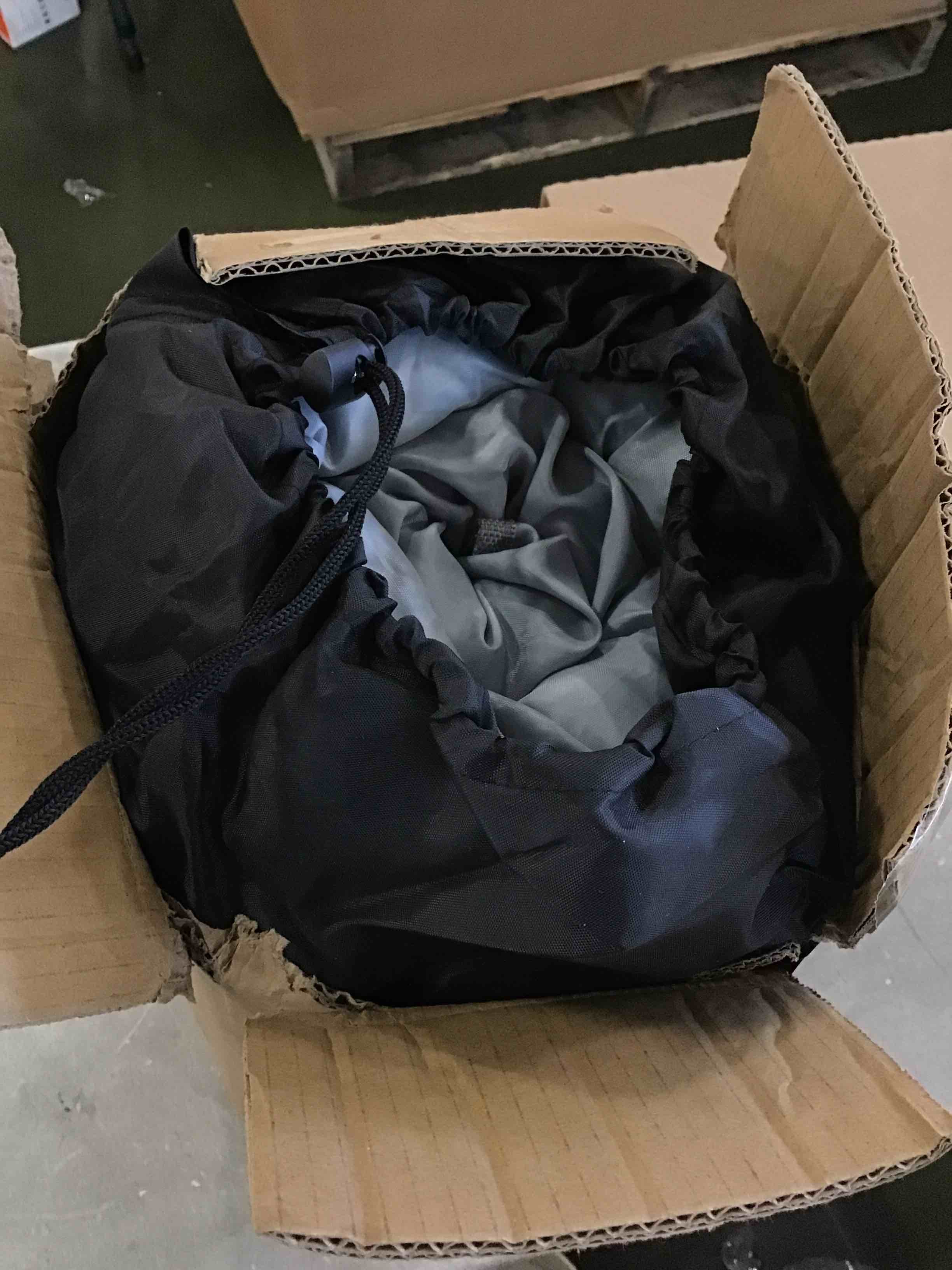 https://s3.amazonaws.com/lotting-images-prod/bidfta/BLU6852673_1721917367210.jpeg