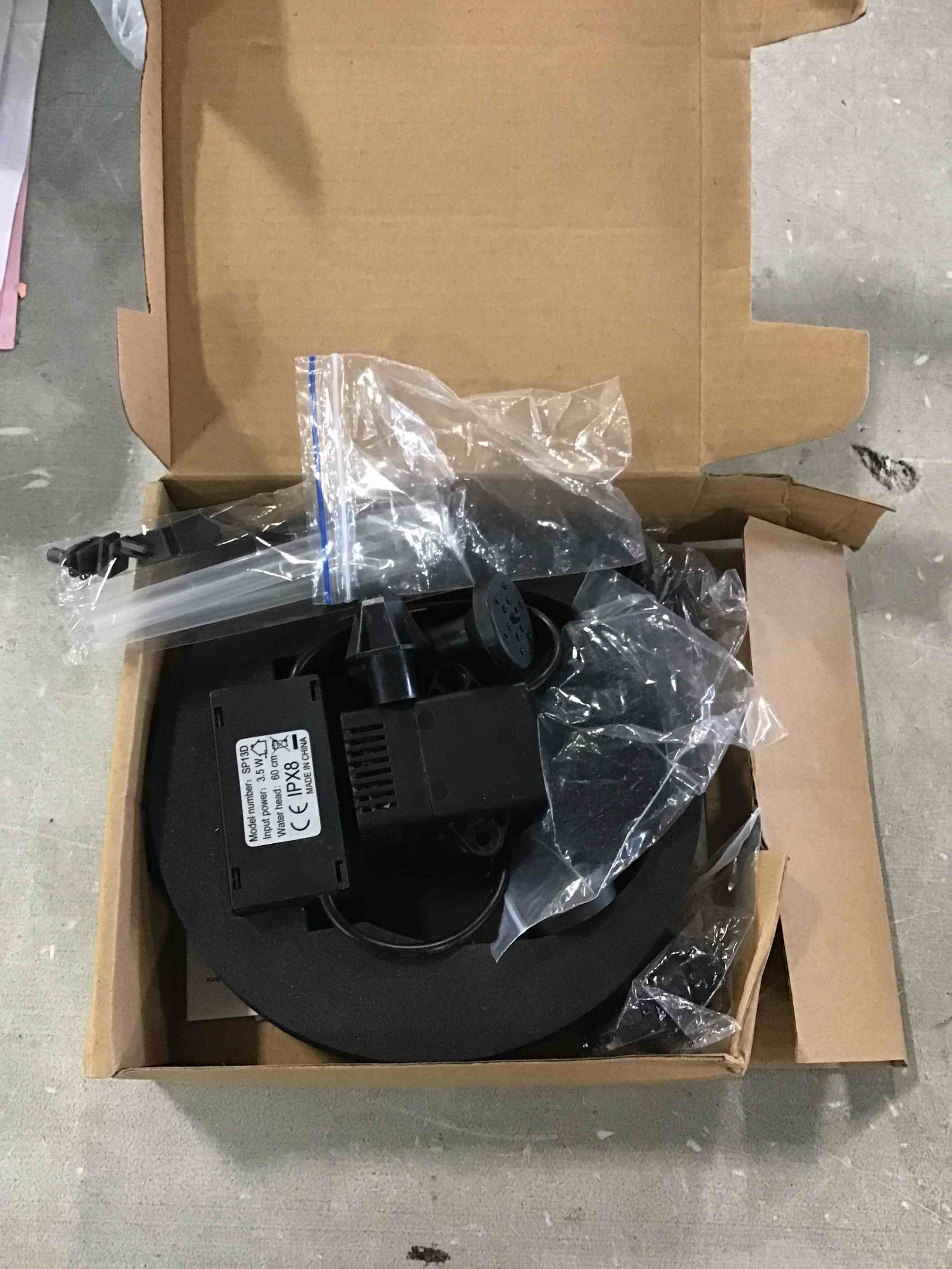 https://s3.amazonaws.com/lotting-images-prod/bidfta/BLU6852948_1722256668415.jpeg