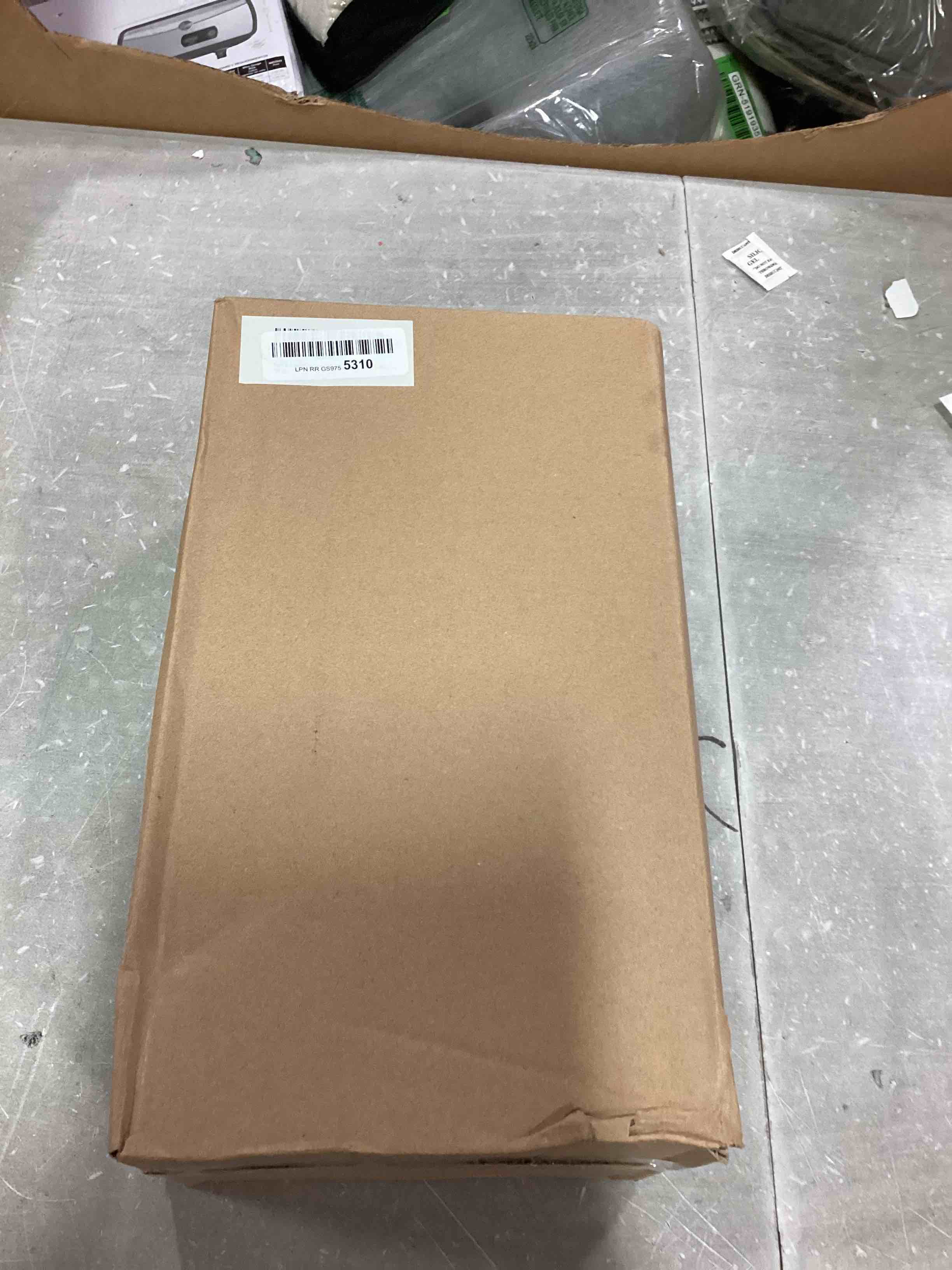 https://s3.amazonaws.com/lotting-images-prod/bidfta/BLU6853954_1721788968477.jpeg