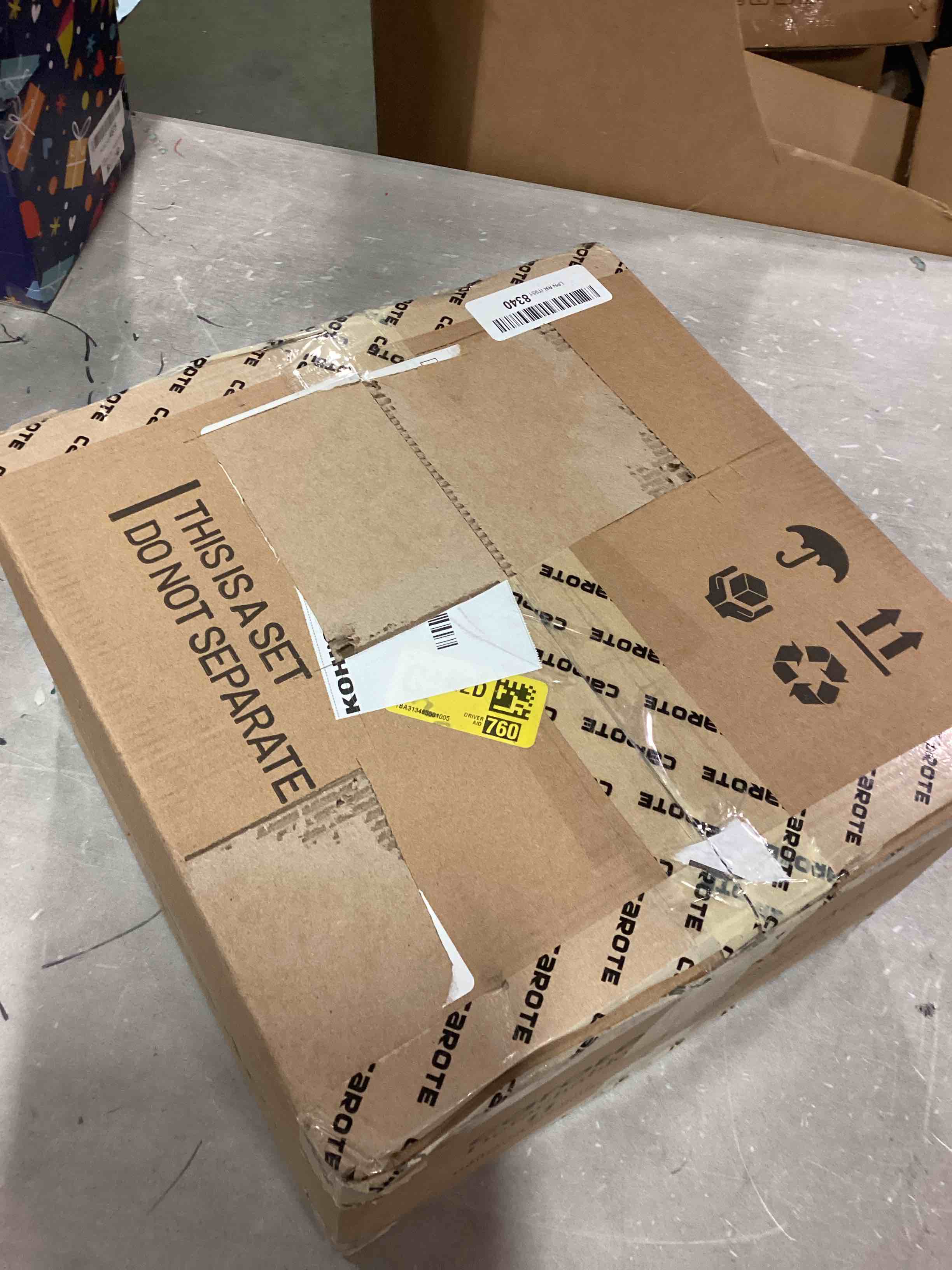 https://s3.amazonaws.com/lotting-images-prod/bidfta/BLU6853993_1721793877339.jpeg