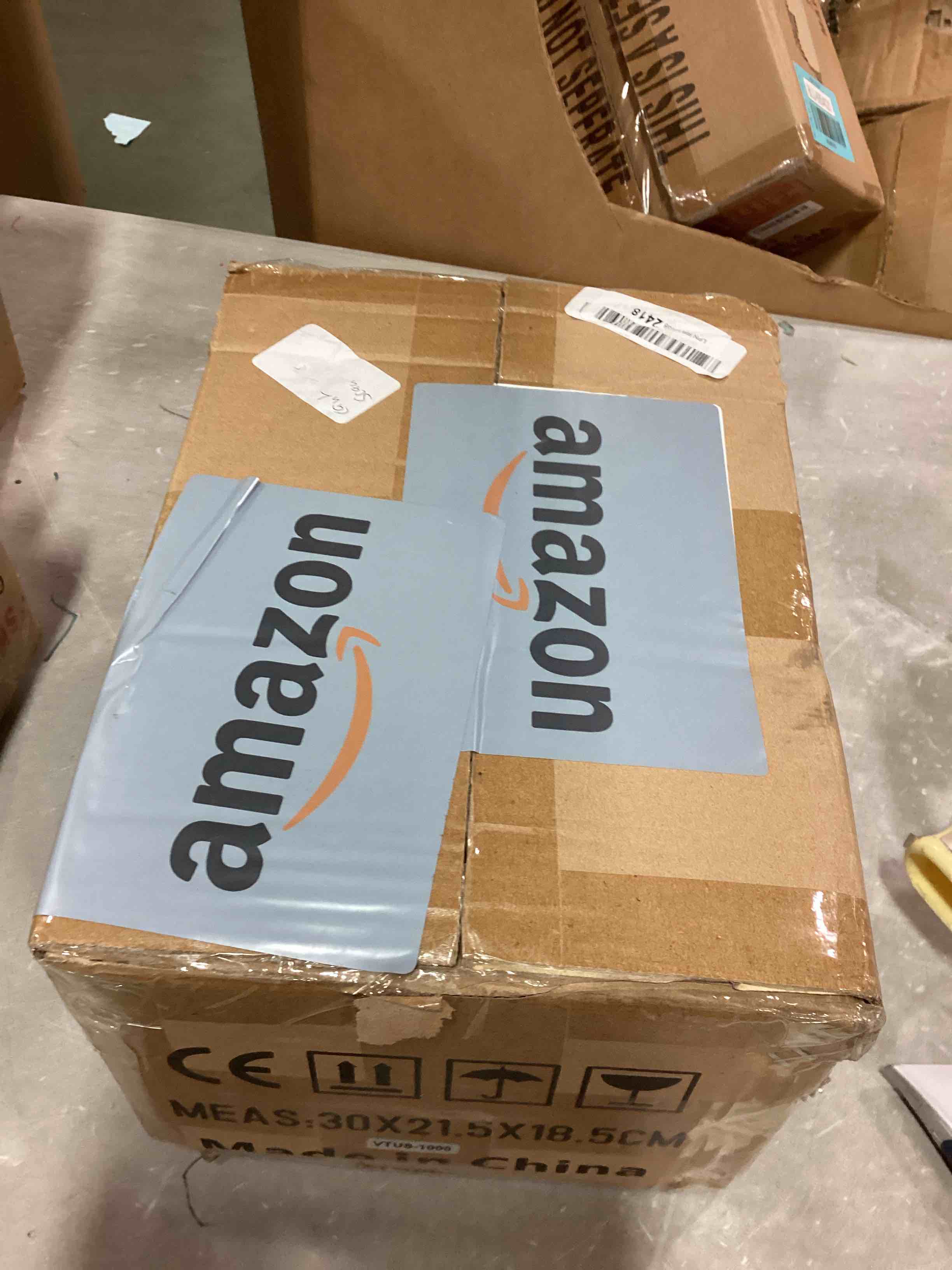 https://s3.amazonaws.com/lotting-images-prod/bidfta/BLU6854022_1721796157589.jpeg