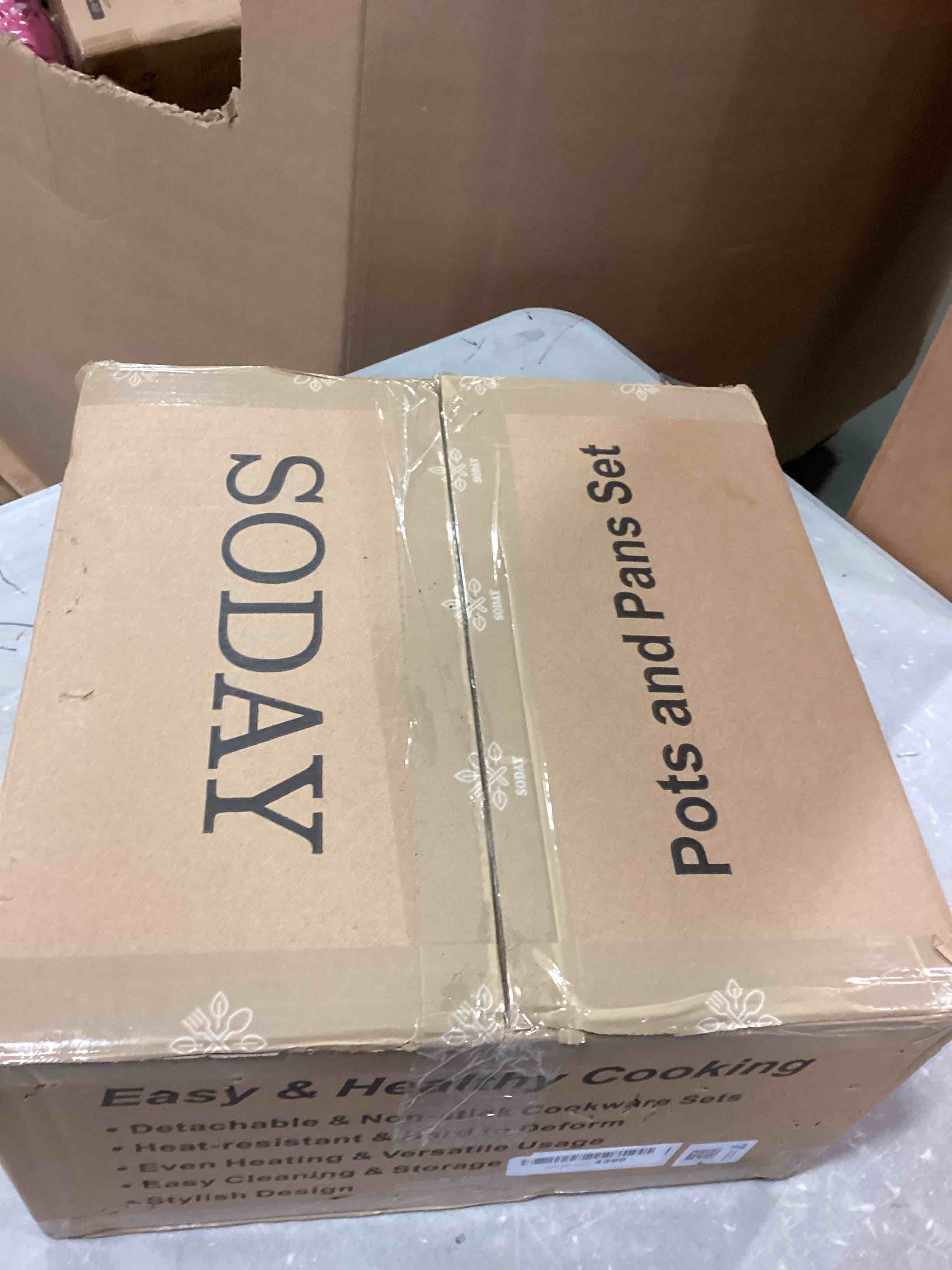 https://s3.amazonaws.com/lotting-images-prod/bidfta/BLU6854105_1721859004331.jpeg
