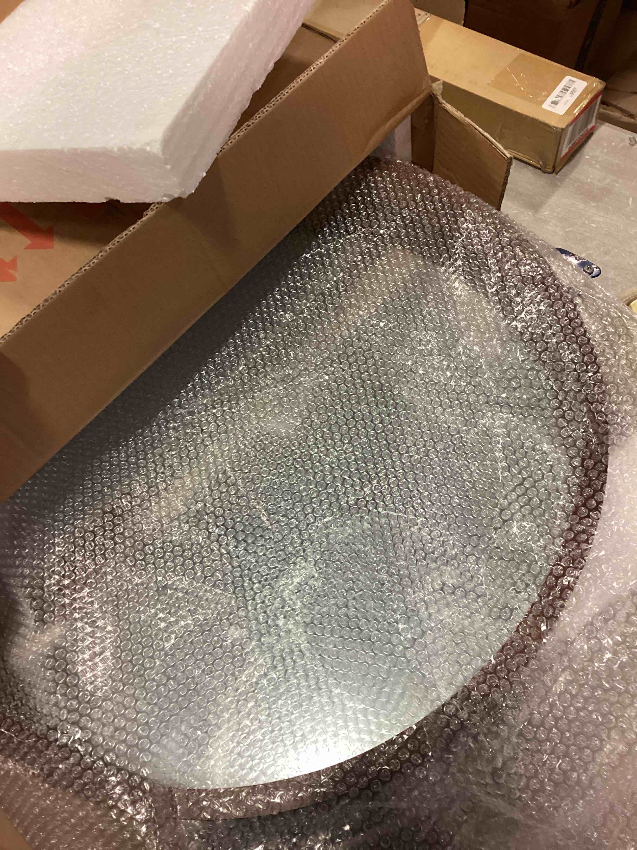 https://s3.amazonaws.com/lotting-images-prod/bidfta/BLU6854195_1721866529490.jpeg