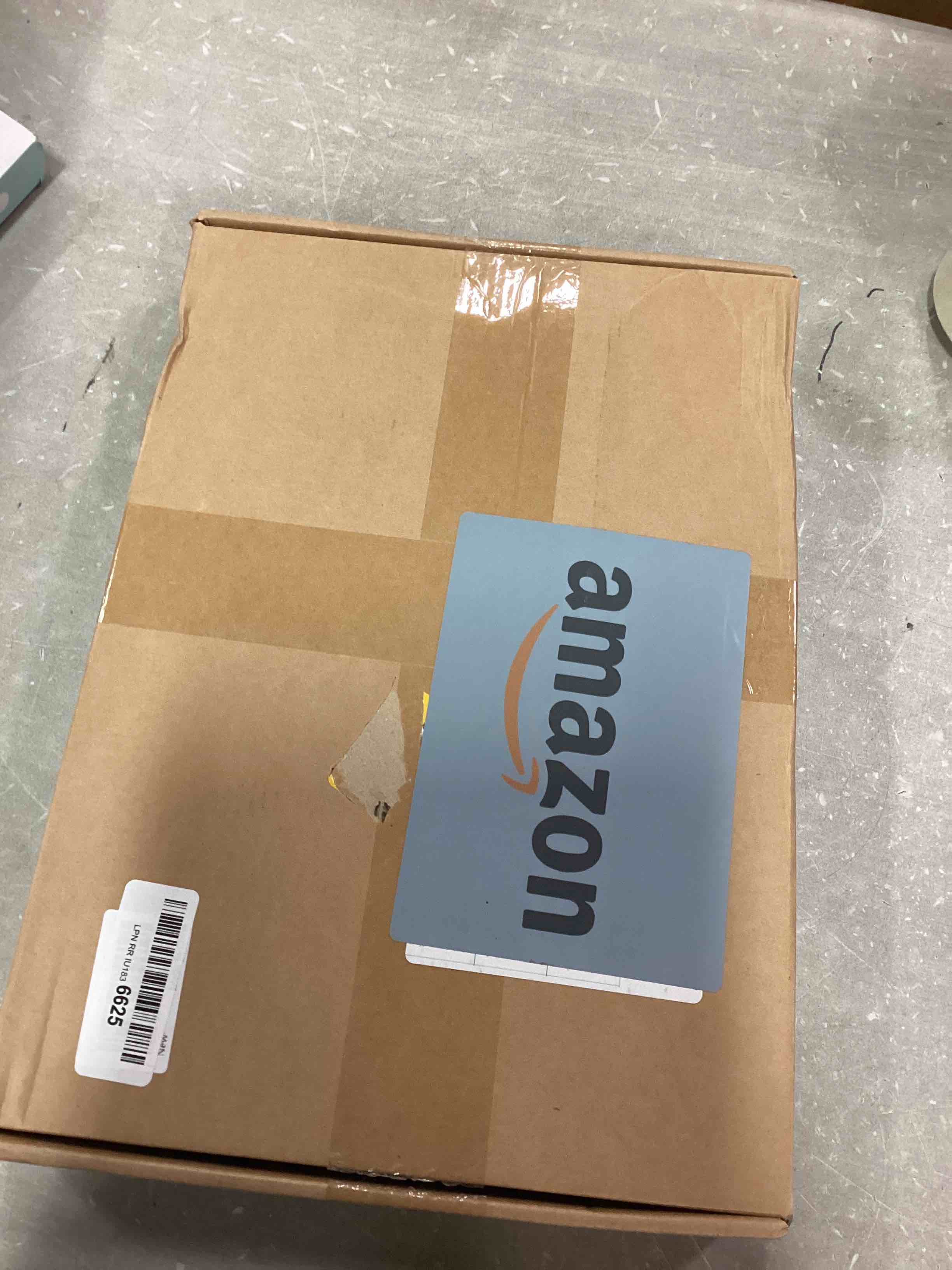 https://s3.amazonaws.com/lotting-images-prod/bidfta/BLU6854277_1721882868380.jpeg