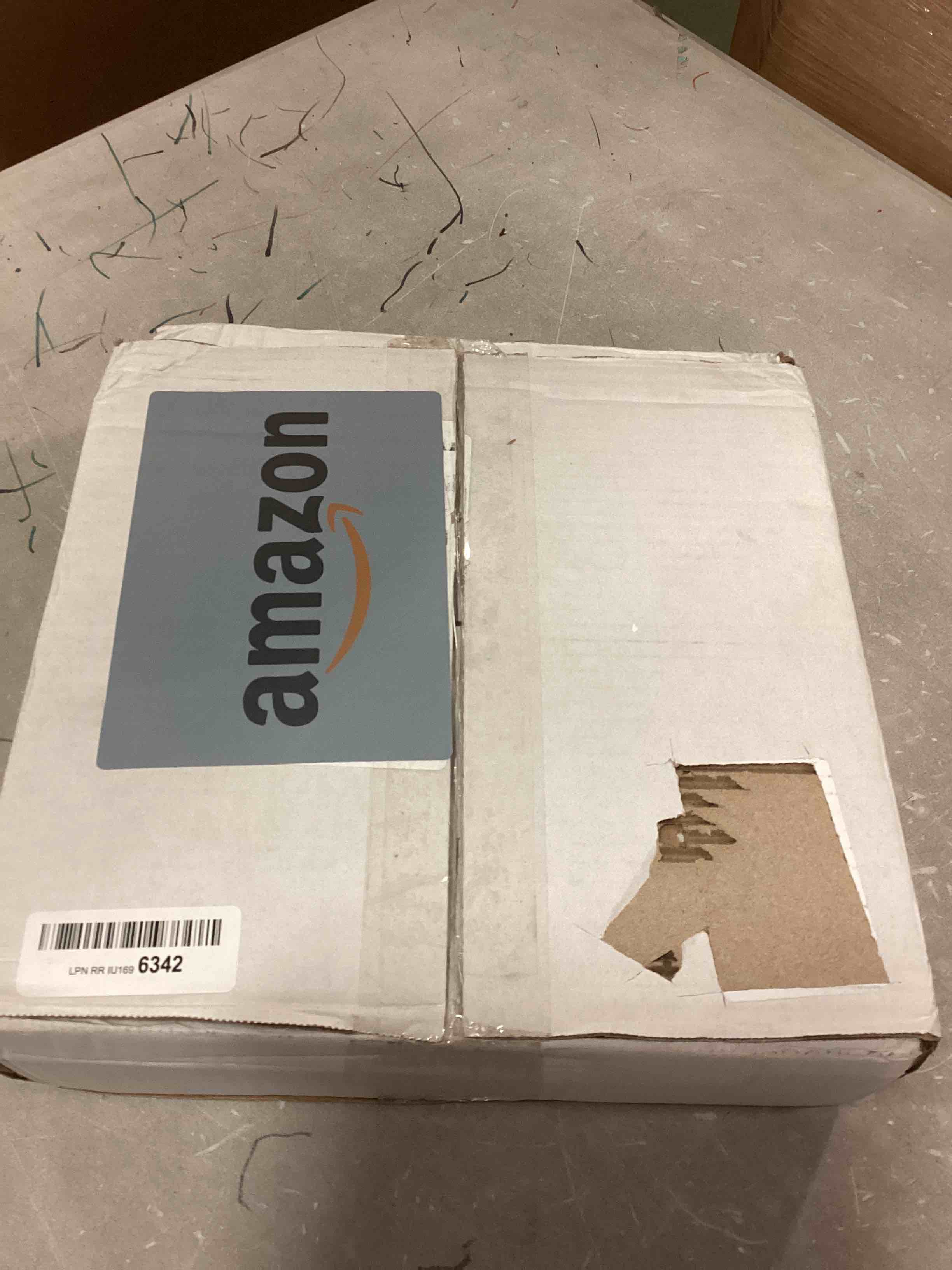https://s3.amazonaws.com/lotting-images-prod/bidfta/BLU6854601_1721966687602.jpeg