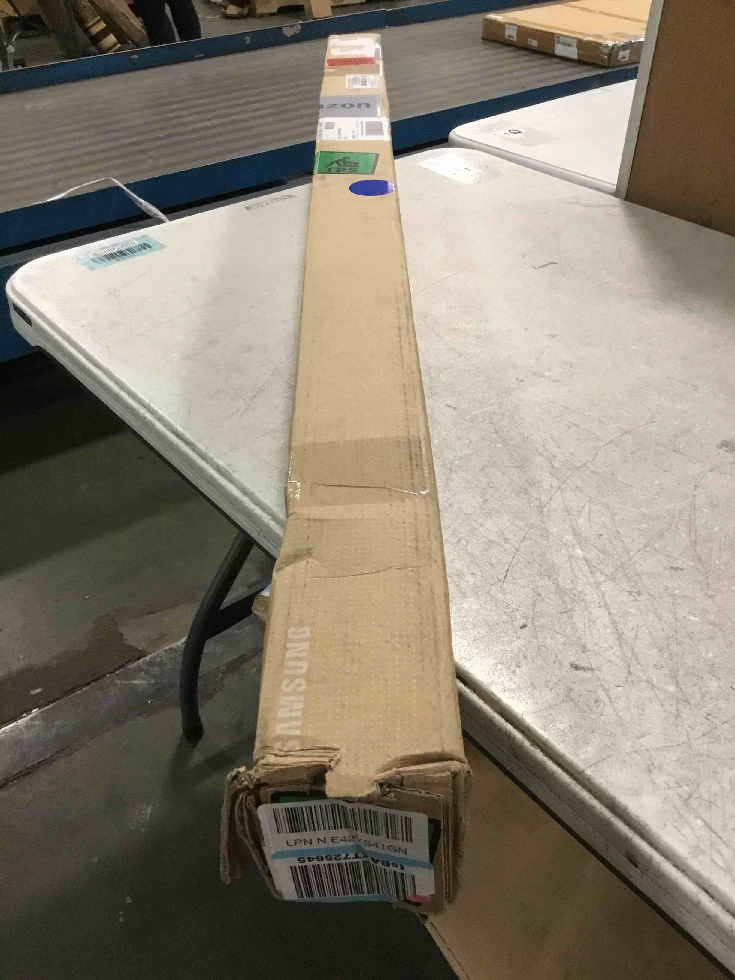 https://s3.amazonaws.com/lotting-images-prod/bidfta/BLU6855400_1722919288957.jpeg