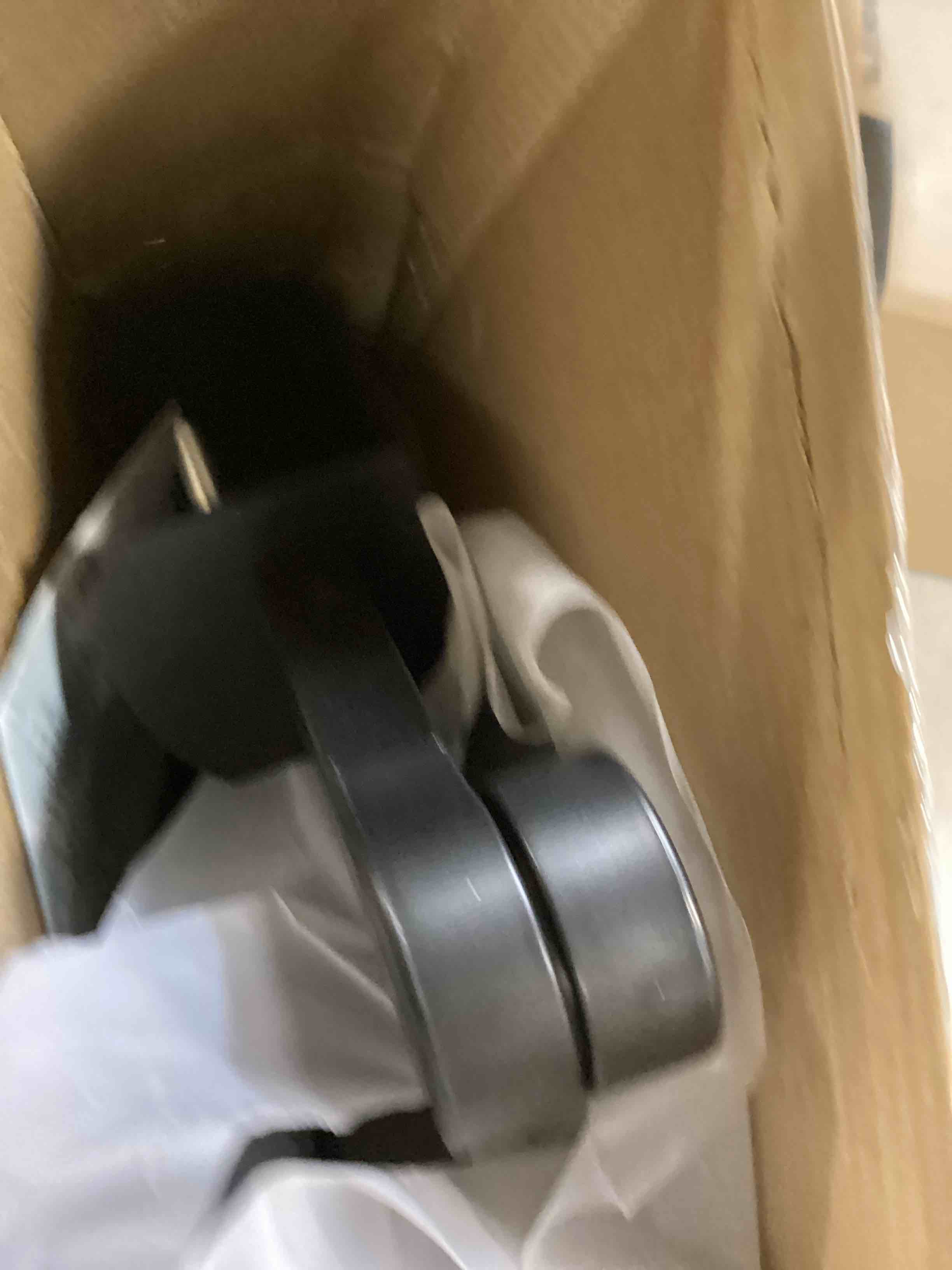 https://s3.amazonaws.com/lotting-images-prod/bidfta/BLU6855875_1721921488099.jpeg