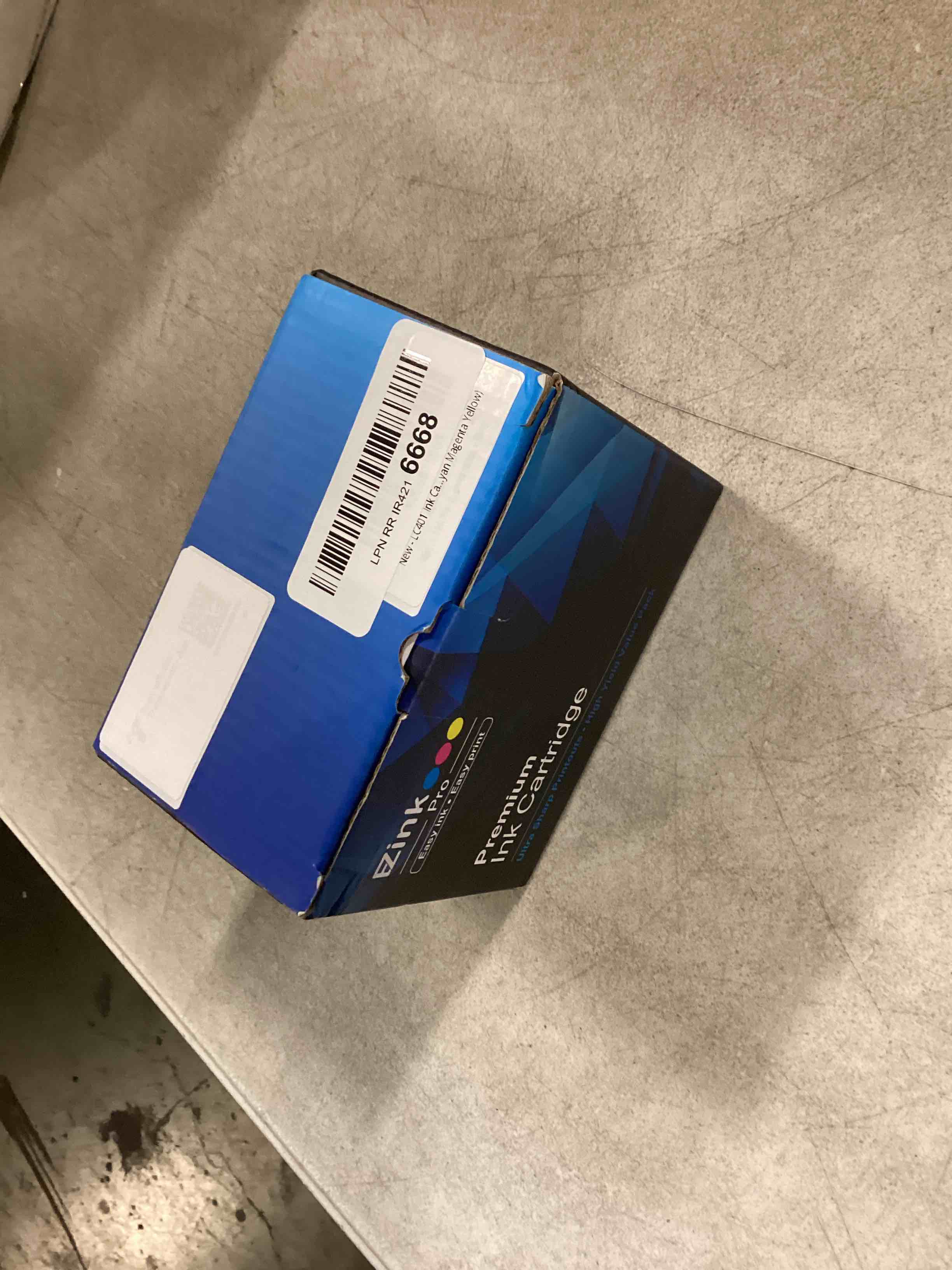 https://s3.amazonaws.com/lotting-images-prod/bidfta/BLU6856006_1721925843977.jpeg