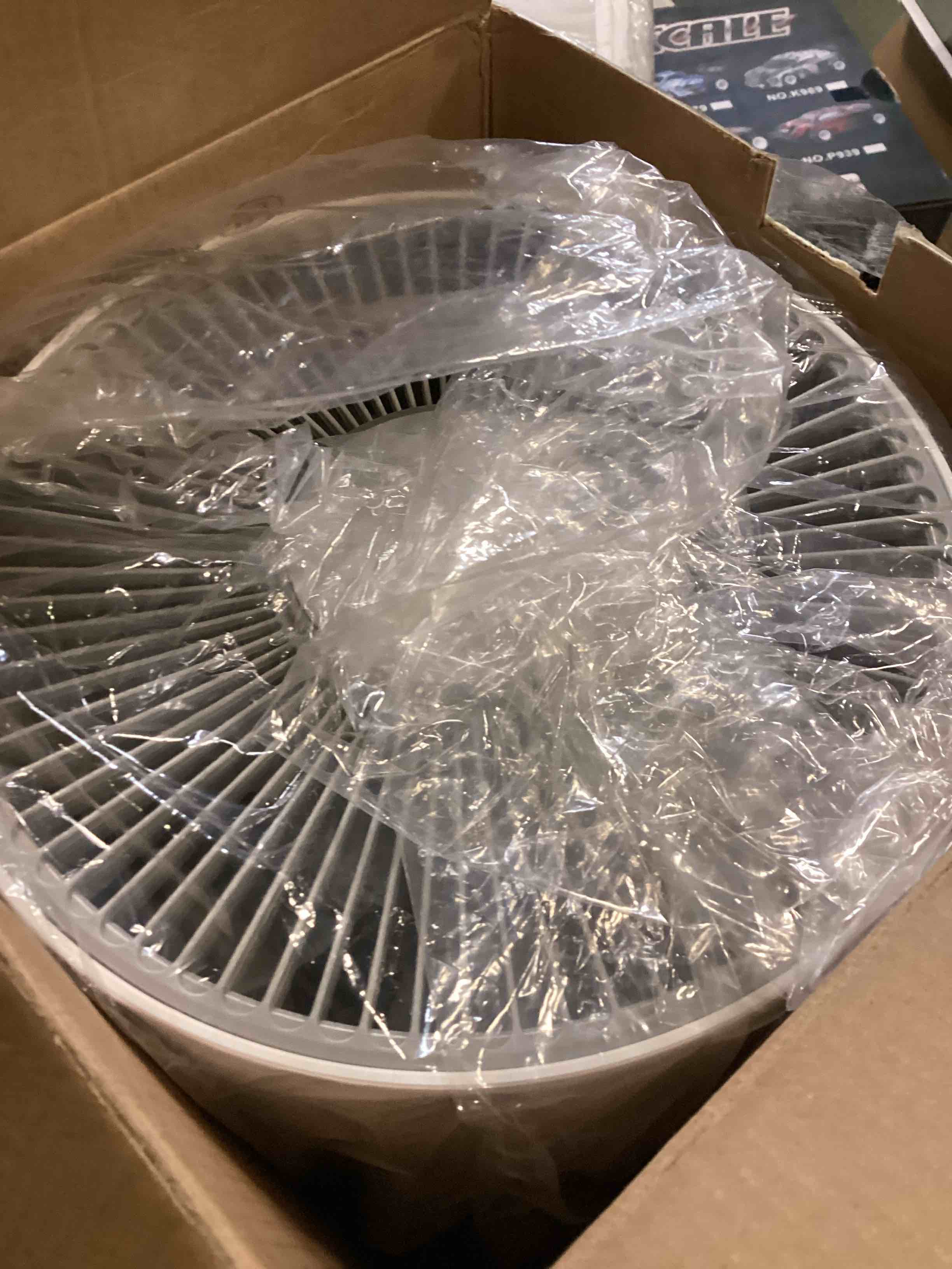 https://s3.amazonaws.com/lotting-images-prod/bidfta/BLU6856046_1721932909088.jpeg