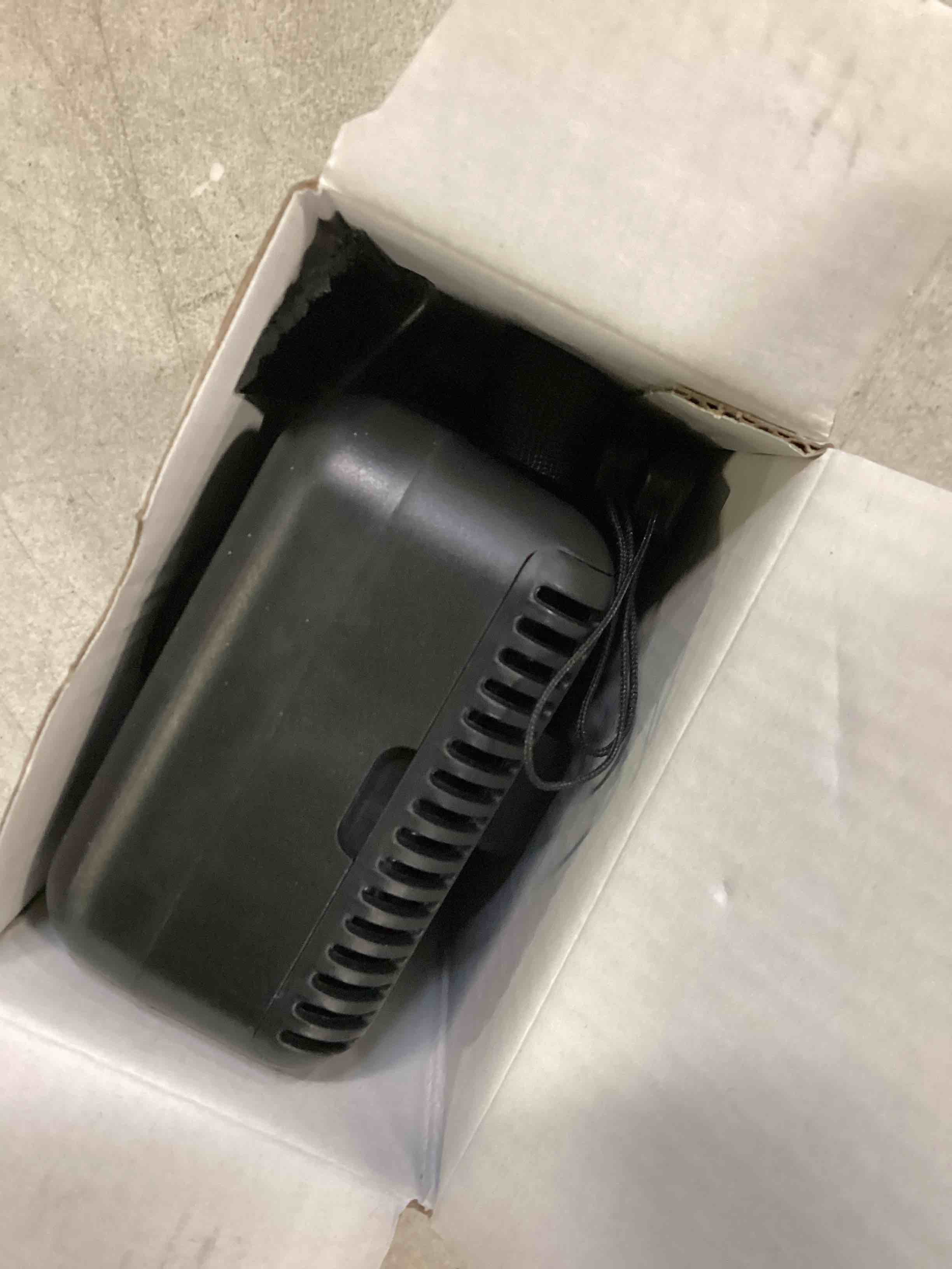 https://s3.amazonaws.com/lotting-images-prod/bidfta/BLU6856128_1721999678393.jpeg