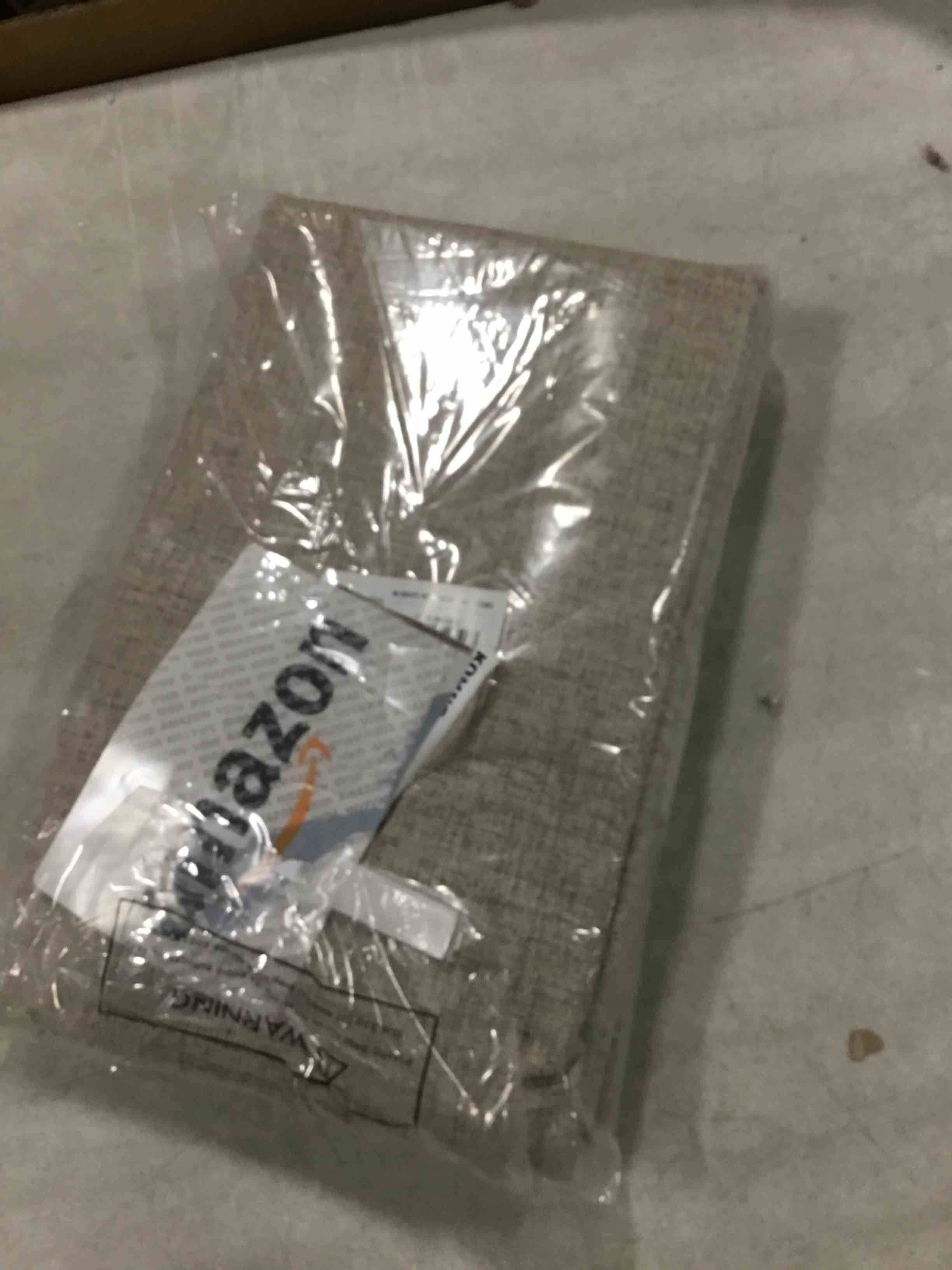 https://s3.amazonaws.com/lotting-images-prod/bidfta/BLU6856667_1722054864395.jpeg