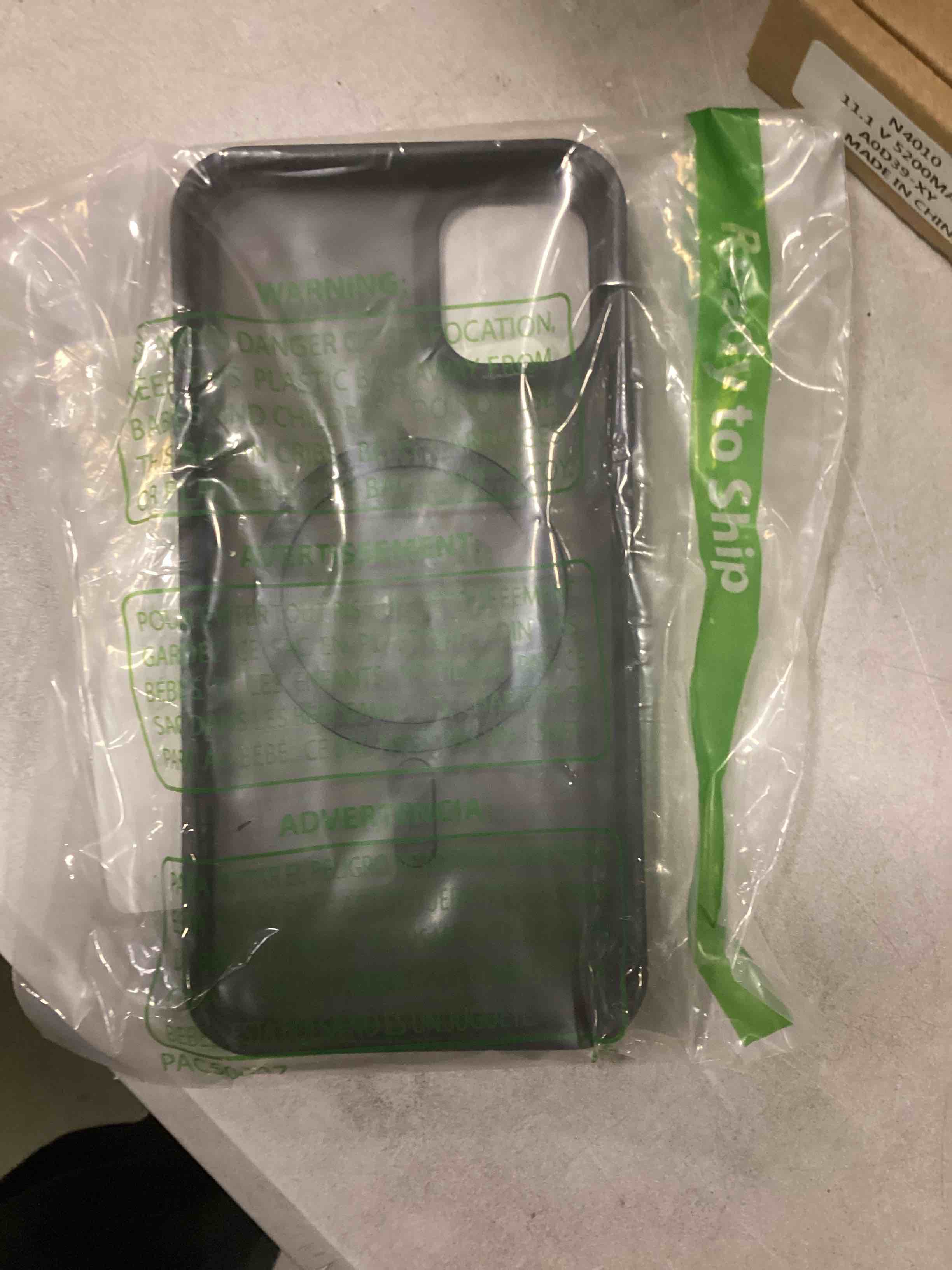 https://s3.amazonaws.com/lotting-images-prod/bidfta/BLU6856771_1722256534821.jpeg