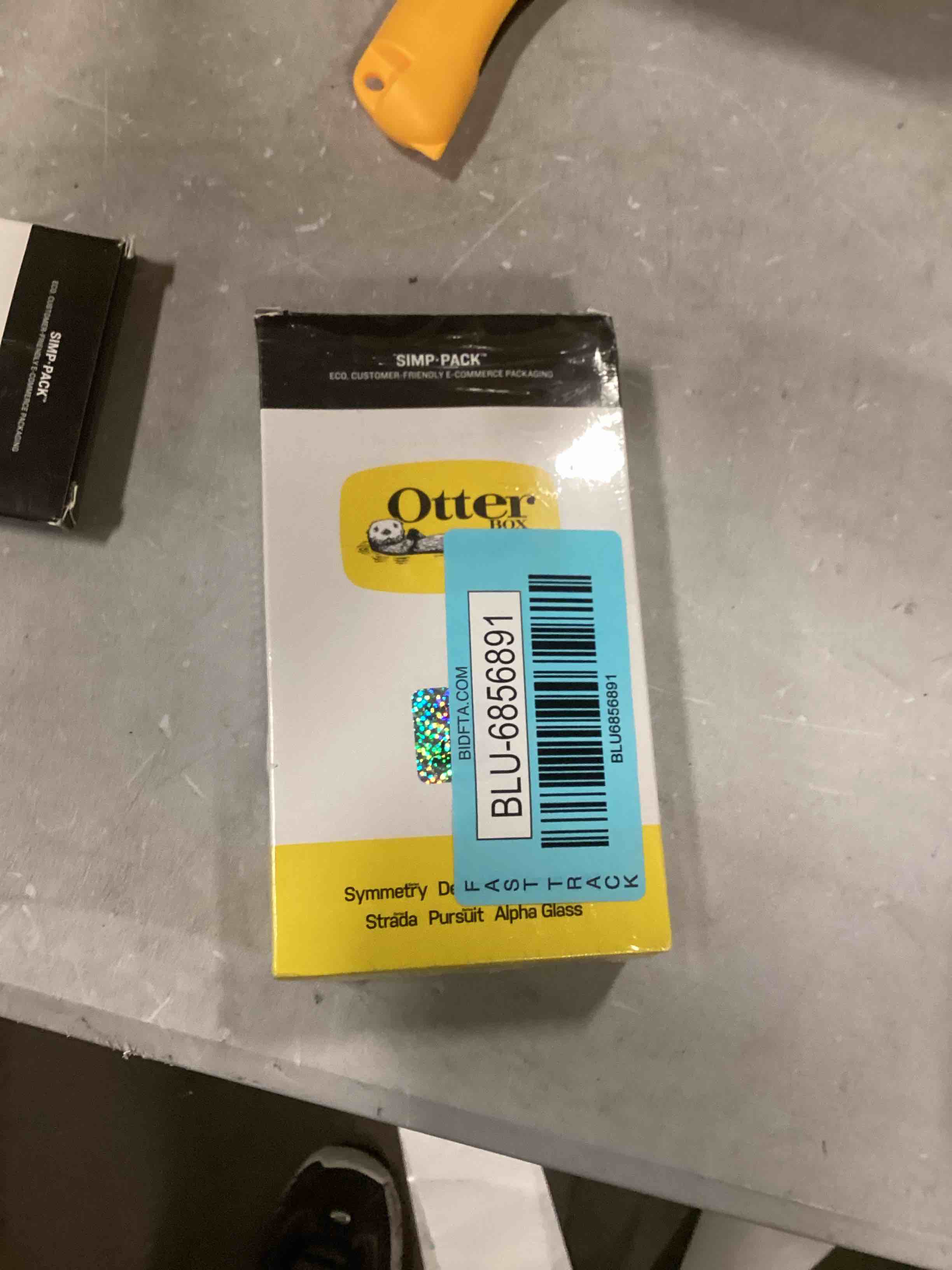 https://s3.amazonaws.com/lotting-images-prod/bidfta/BLU6856890_1722266105213.jpeg