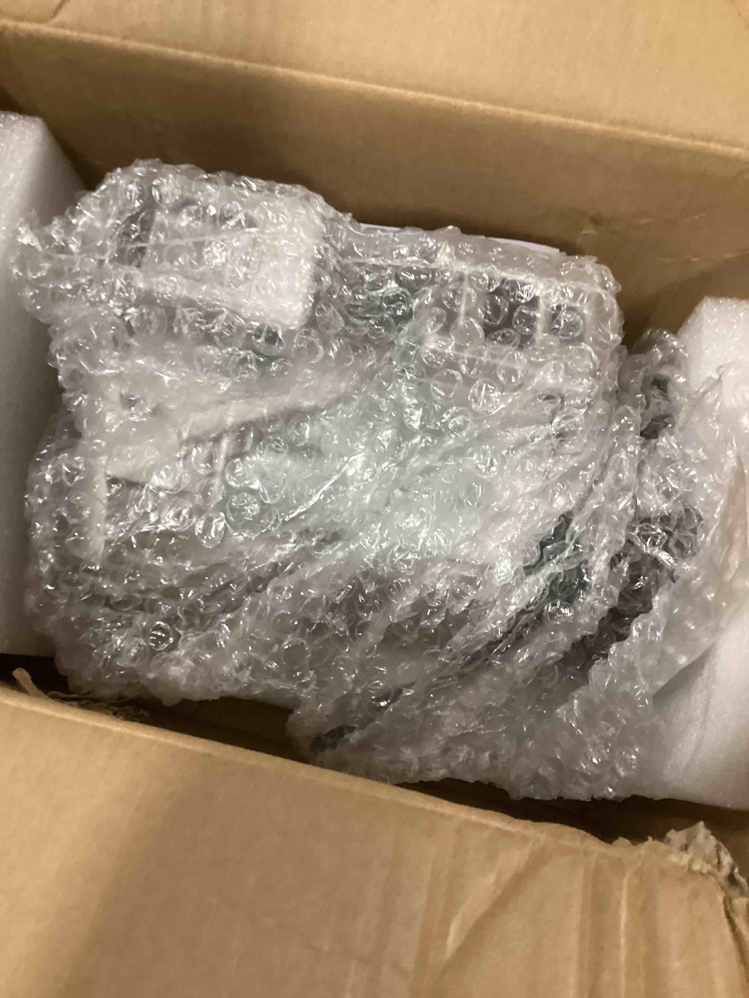 https://s3.amazonaws.com/lotting-images-prod/bidfta/BLU6856938_1722273312315.jpeg