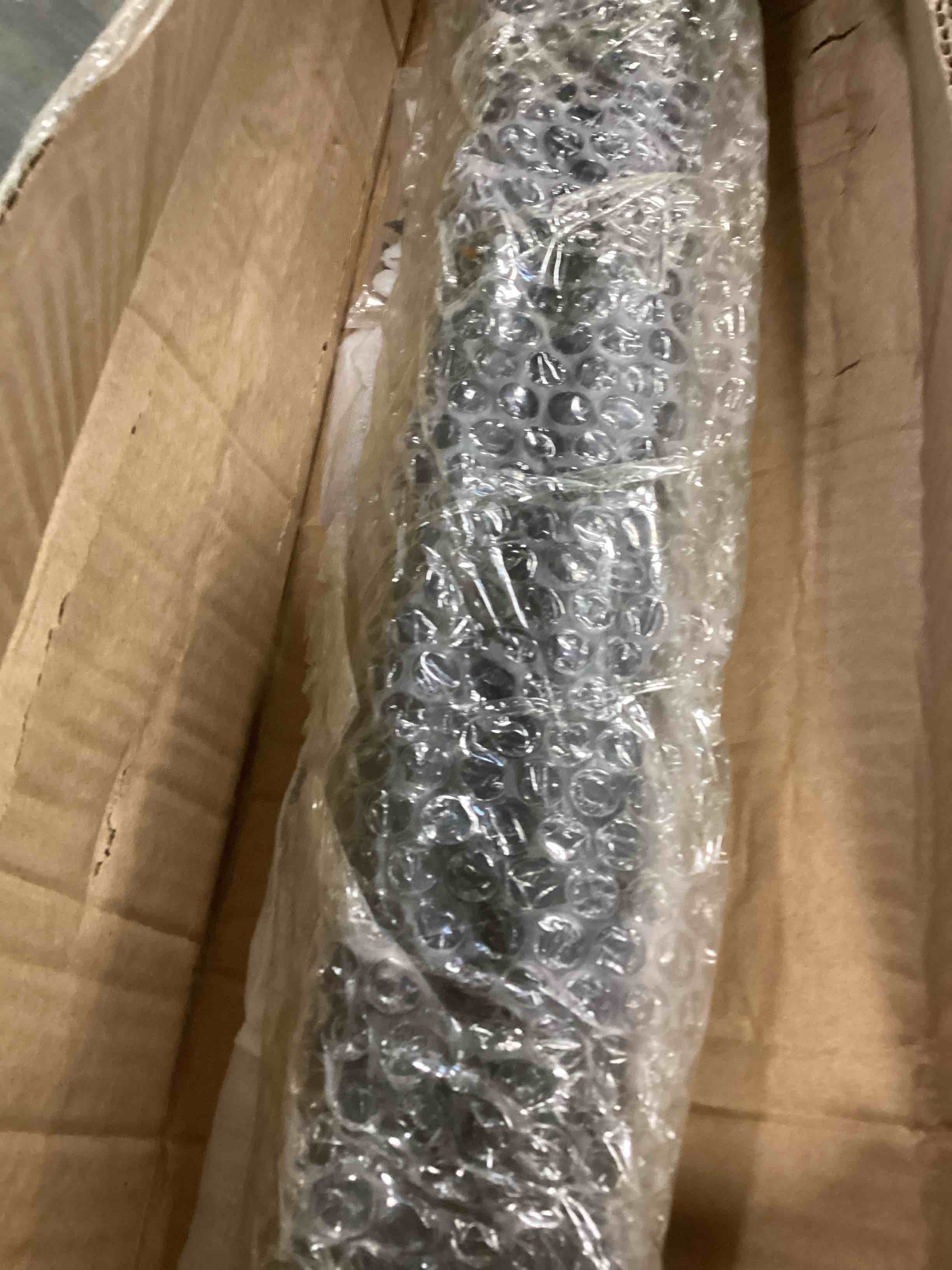 https://s3.amazonaws.com/lotting-images-prod/bidfta/BLU6857331_1721752280316.jpeg