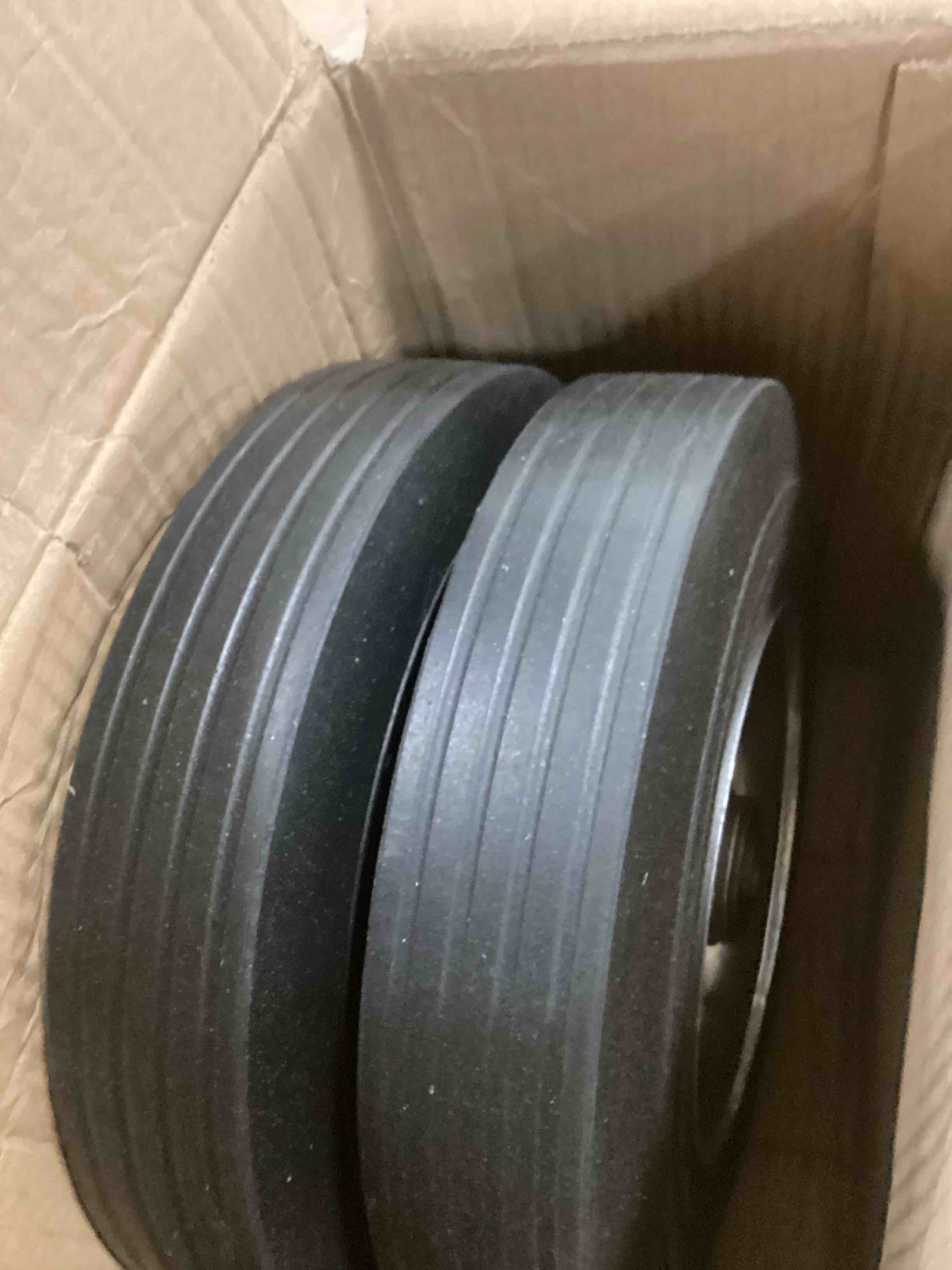 https://s3.amazonaws.com/lotting-images-prod/bidfta/BLU6857370_1721758805755.jpeg