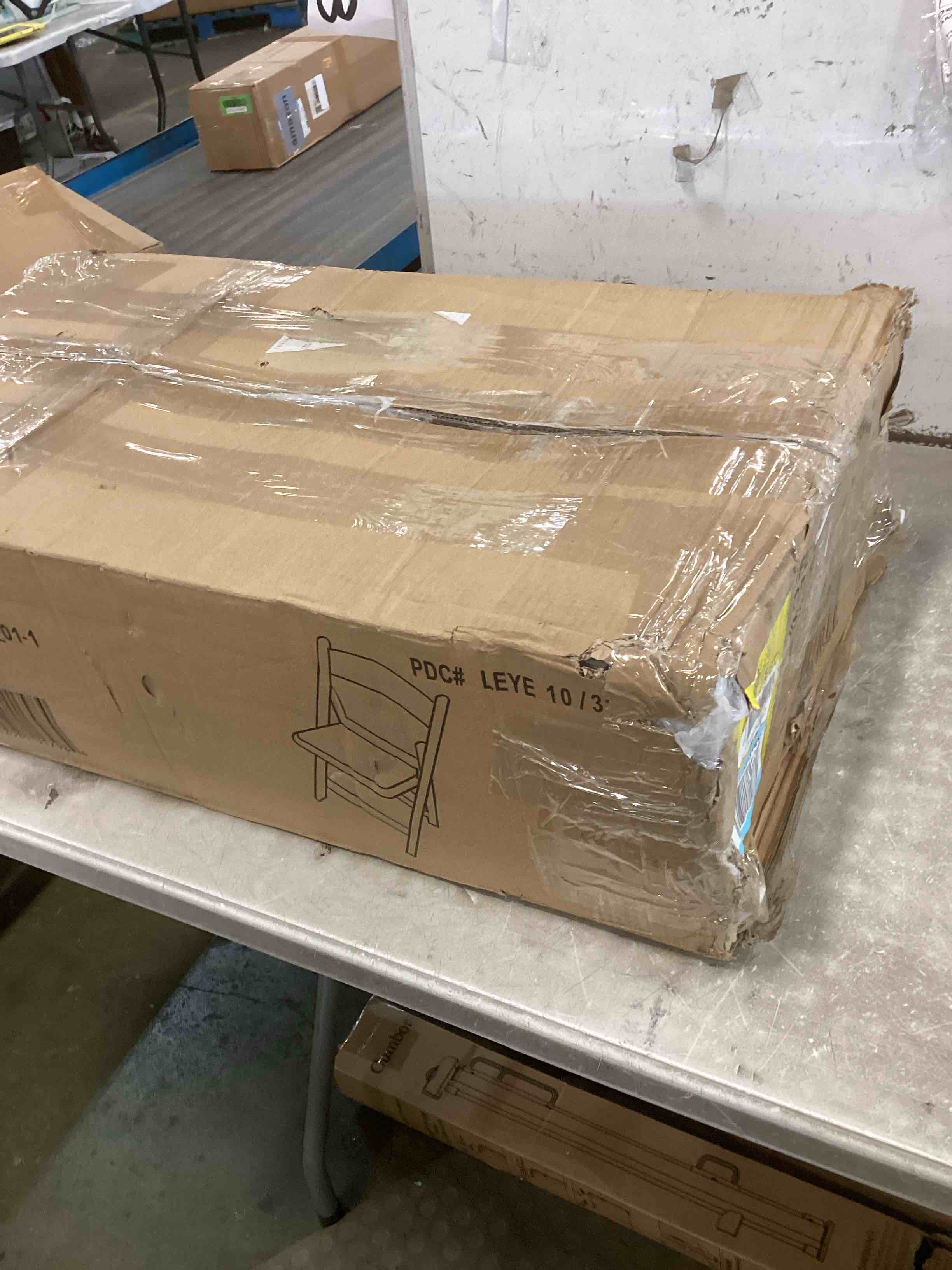 https://s3.amazonaws.com/lotting-images-prod/bidfta/BLU6857744_1721837973223.jpeg