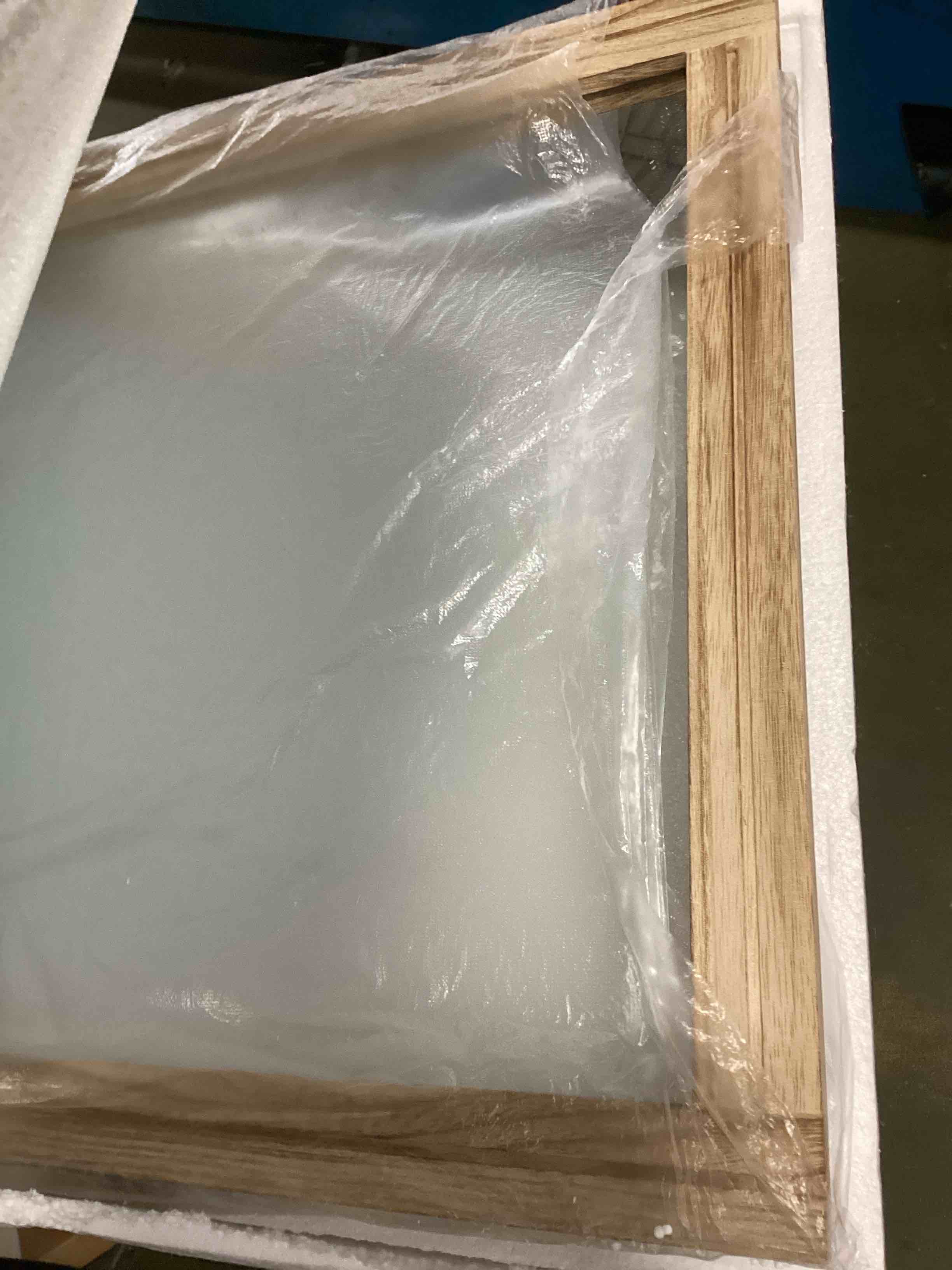 https://s3.amazonaws.com/lotting-images-prod/bidfta/BLU6857914_1721917251483.jpeg