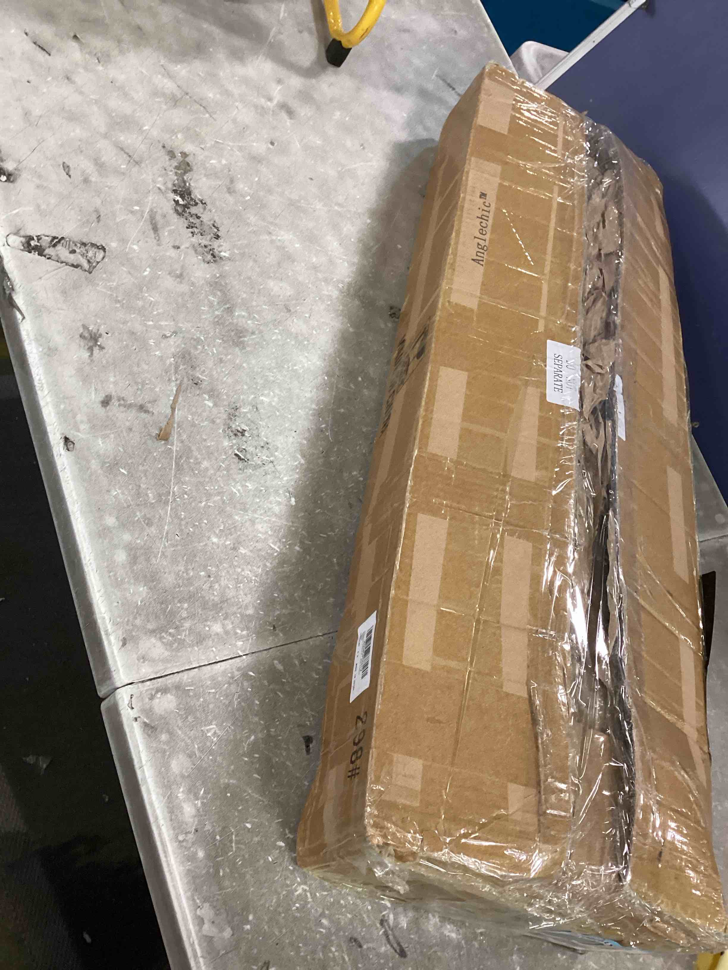 https://s3.amazonaws.com/lotting-images-prod/bidfta/BLU6858117_1721995270081.jpeg