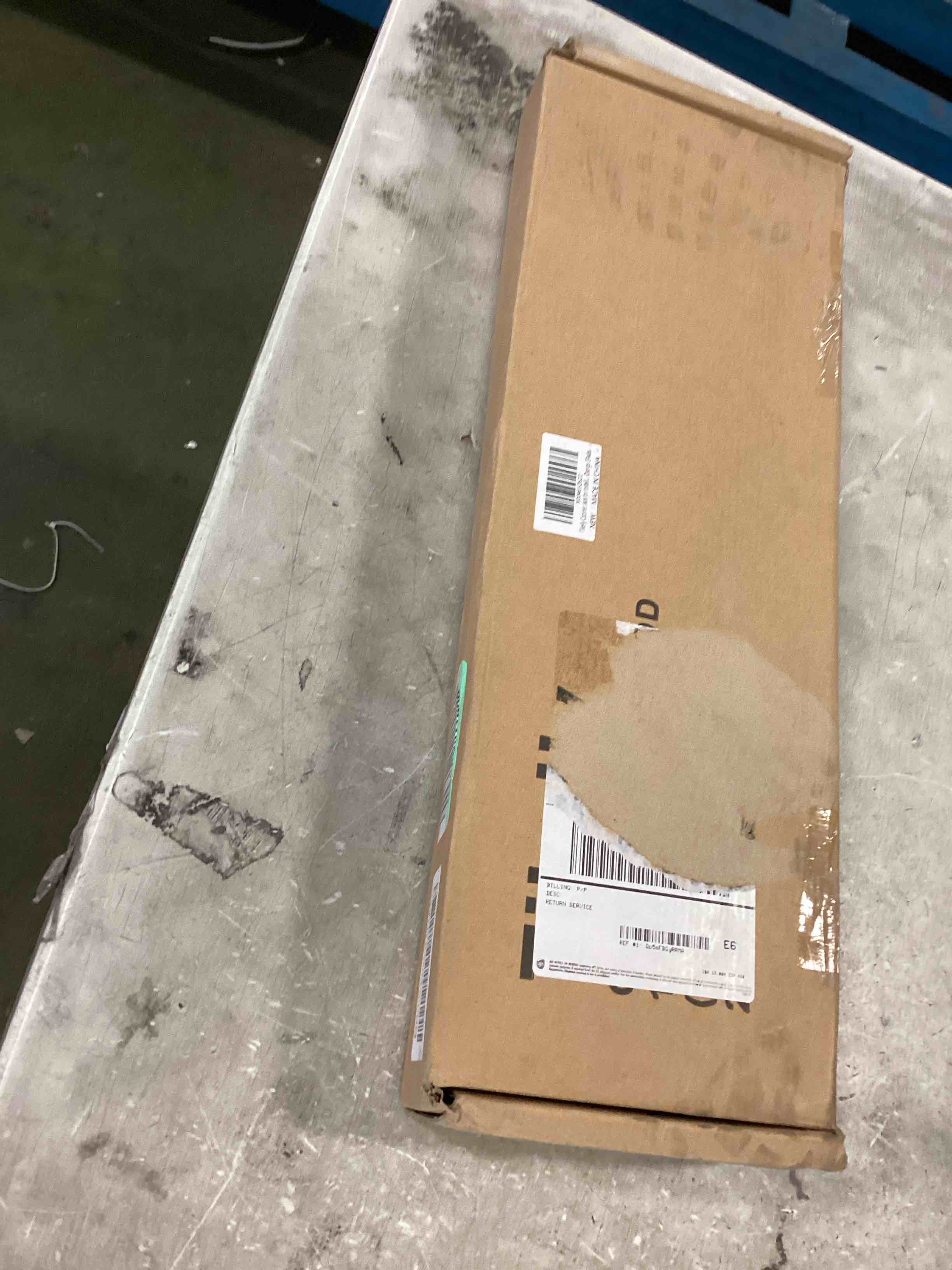 https://s3.amazonaws.com/lotting-images-prod/bidfta/BLU6858246_1722010122927.jpeg