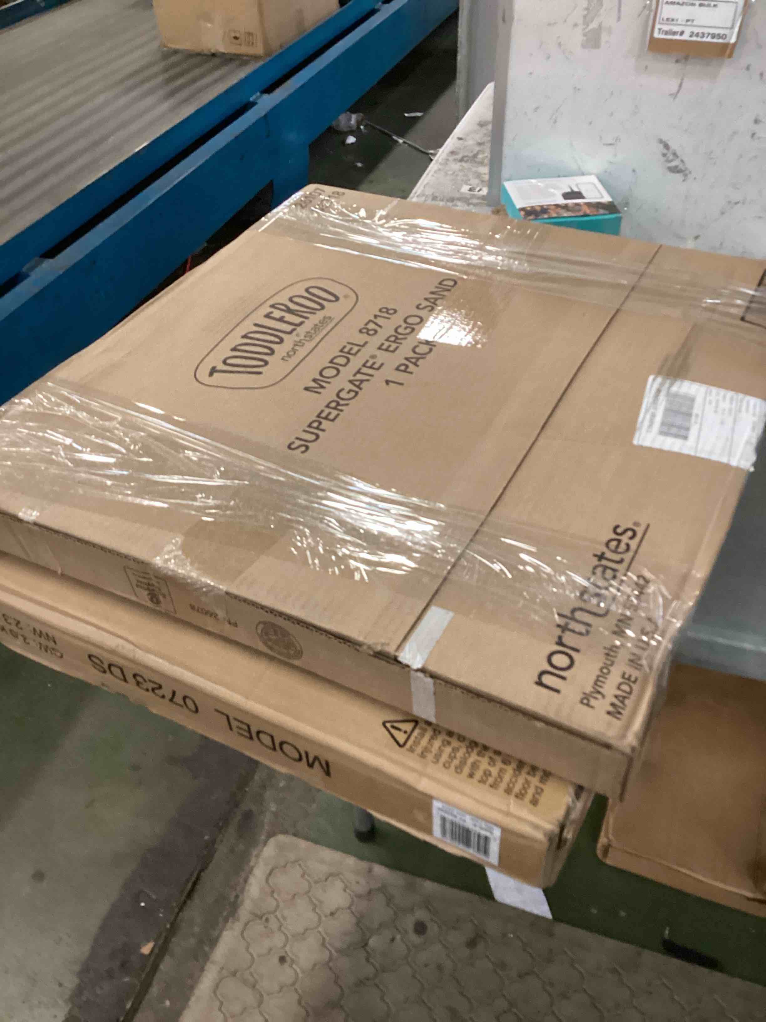 https://s3.amazonaws.com/lotting-images-prod/bidfta/BLU6858474_1721665994058.jpeg