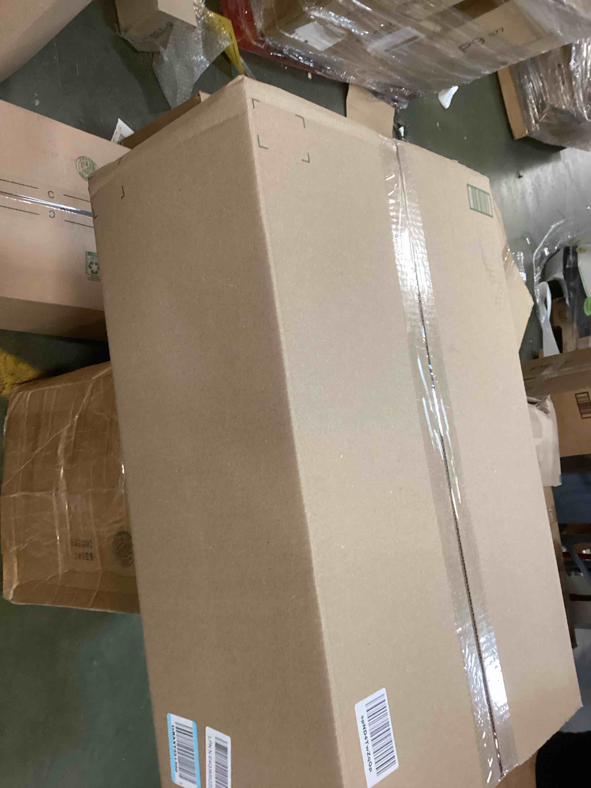 https://s3.amazonaws.com/lotting-images-prod/bidfta/BLU6858541_1721676670192.jpeg