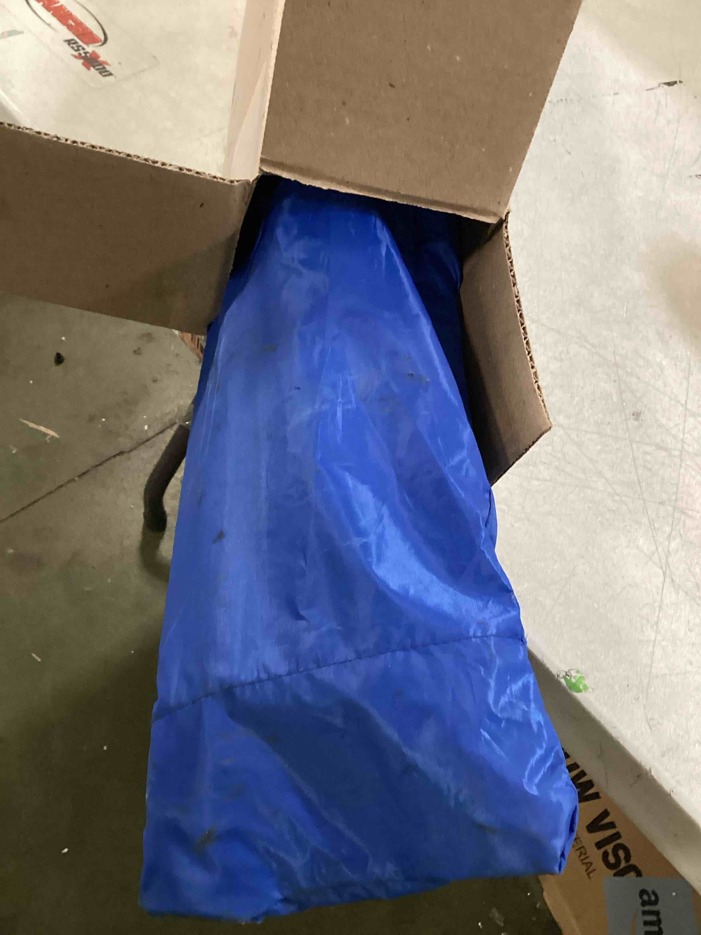 https://s3.amazonaws.com/lotting-images-prod/bidfta/BLU6859114_1721845802779.jpeg